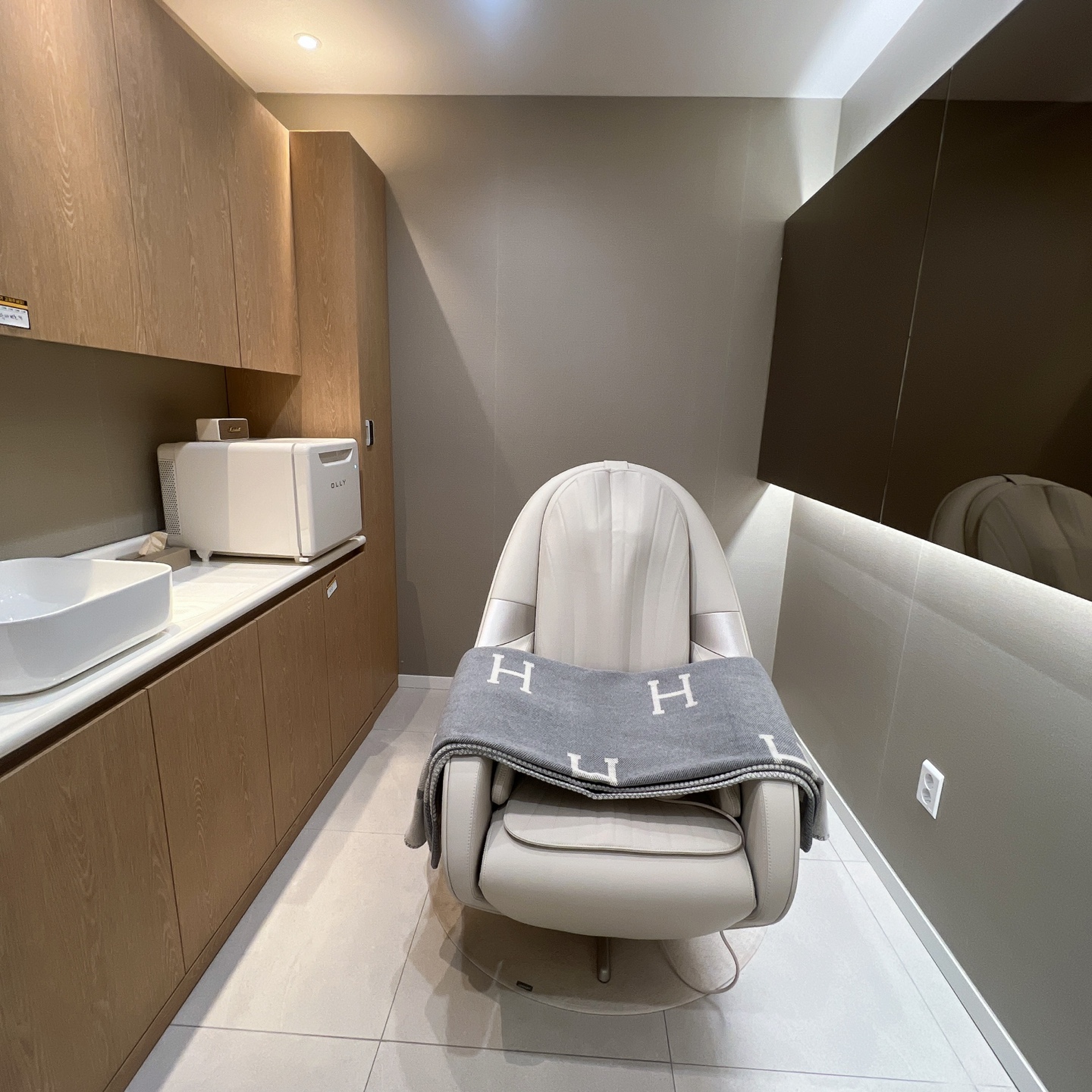 예라인의원 압구정 대표 이미지