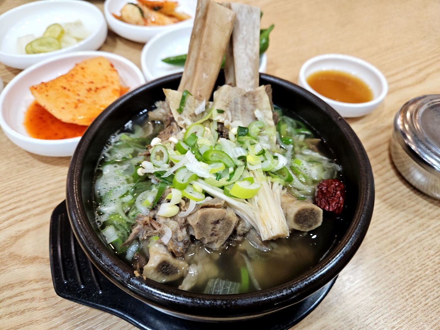 형과아우누룽지삼계탕&왕갈비탕 서산터미널점