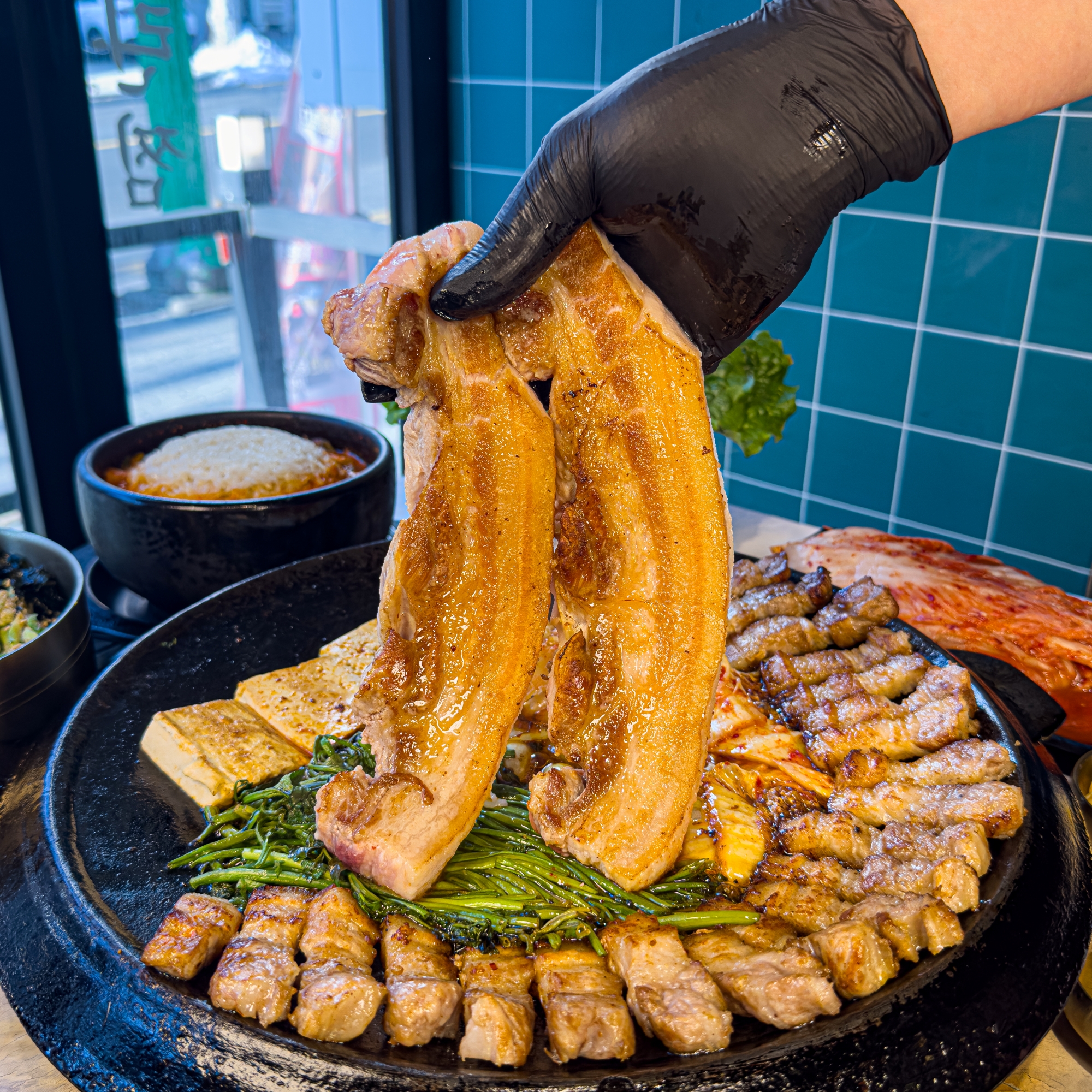 무쇠뚝삼겹 산성점