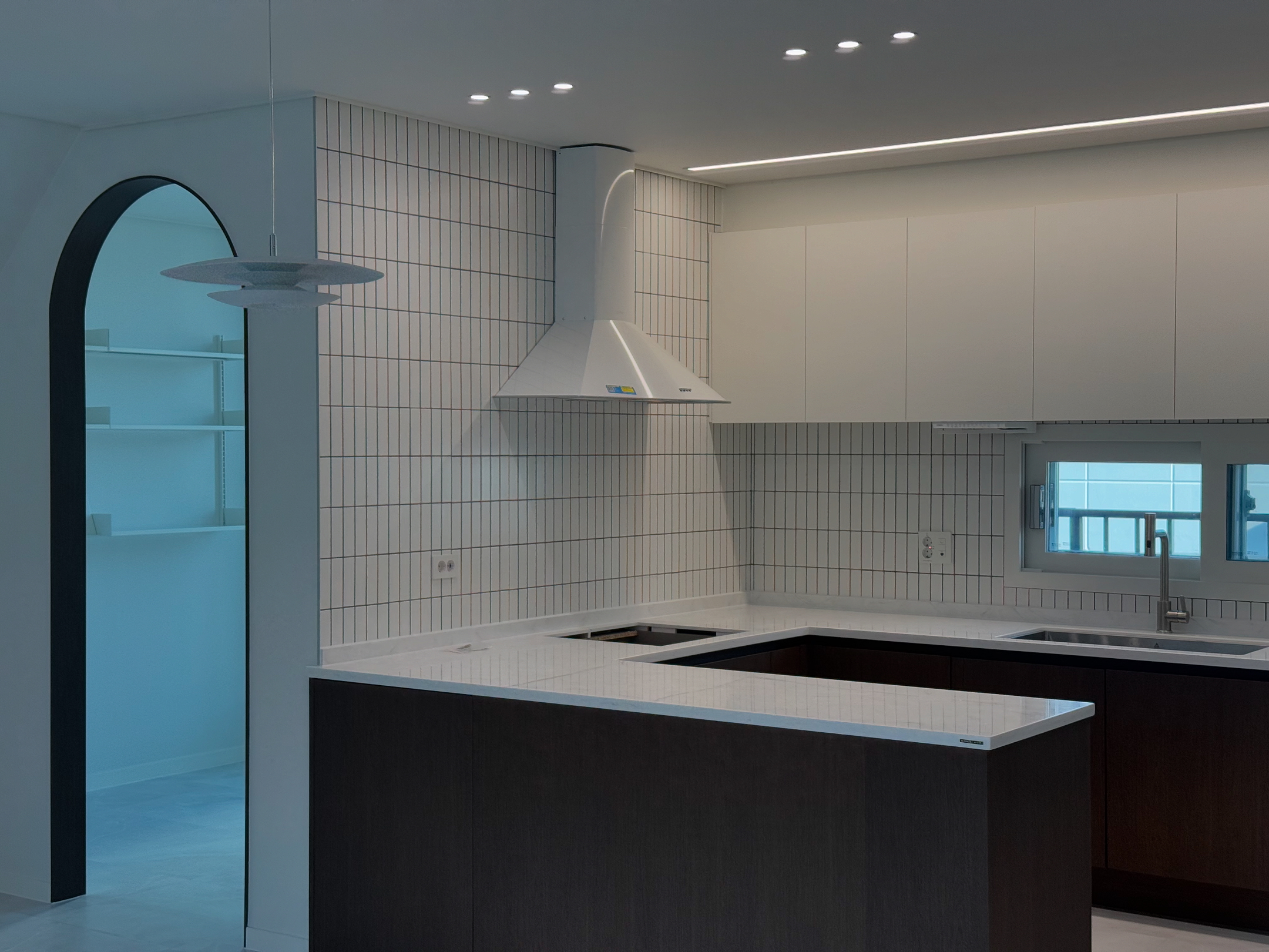 공간에 대한 대표 이미지