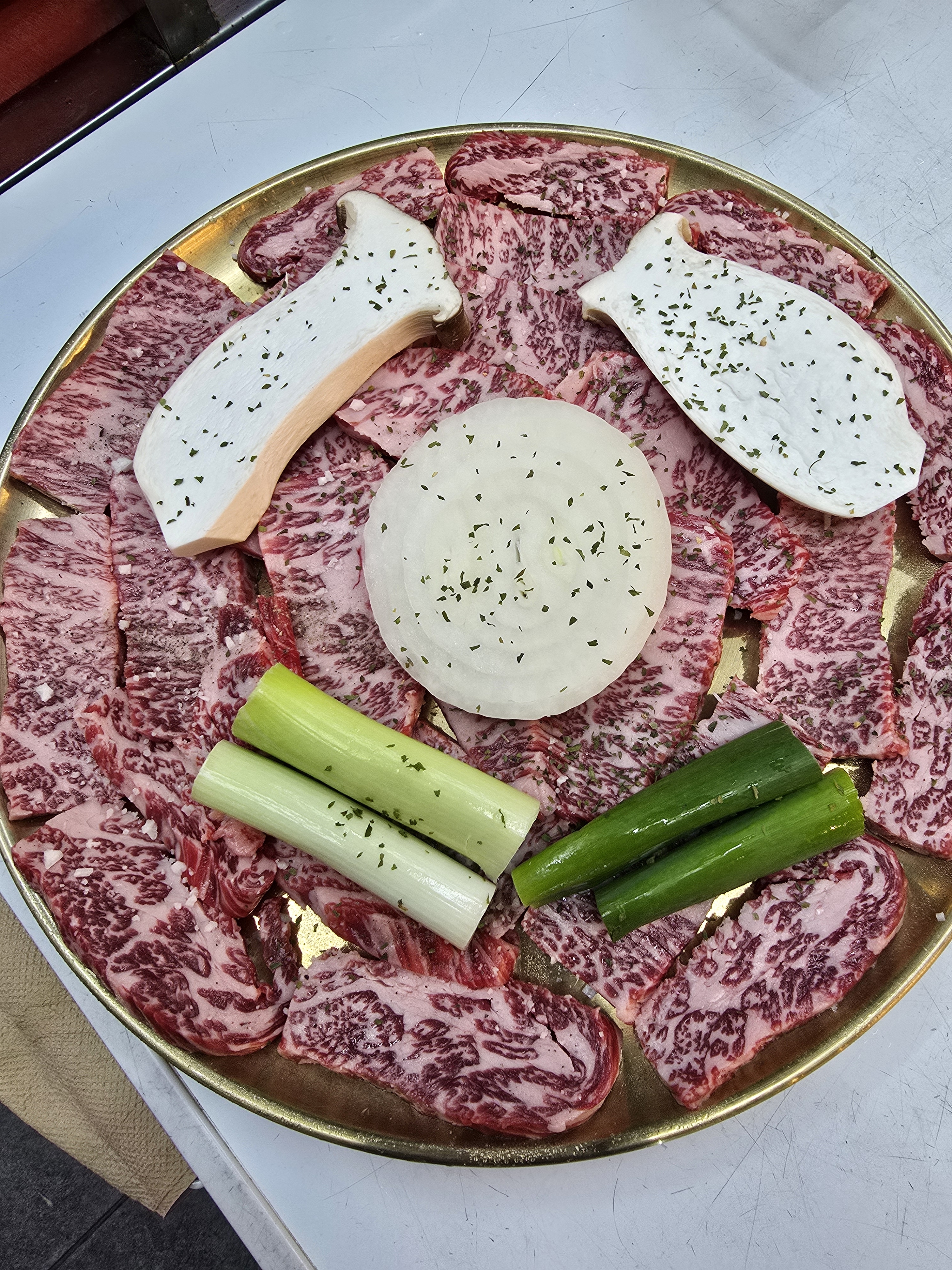 해뜰날 한우한돈식당
