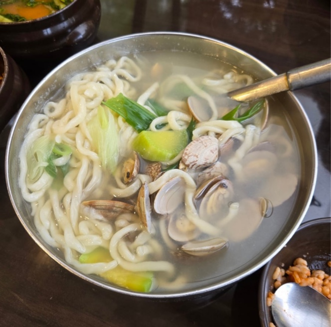 담소정 칼국수전문점