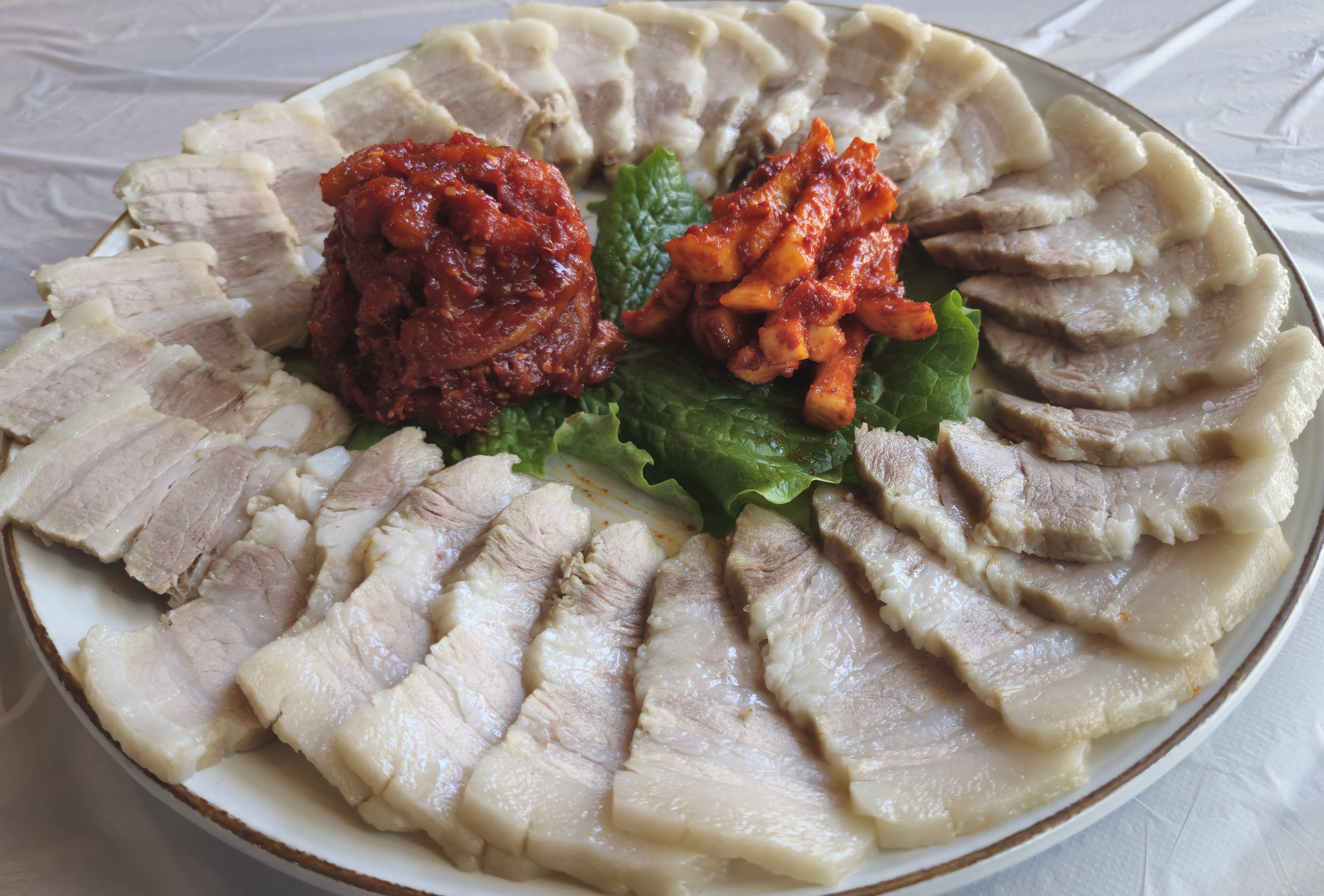 육달 막국수