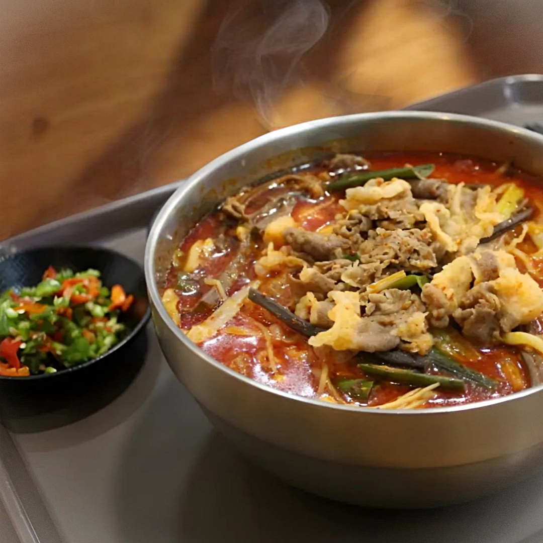 육영란얼큰칼국수 상모사곡본점
