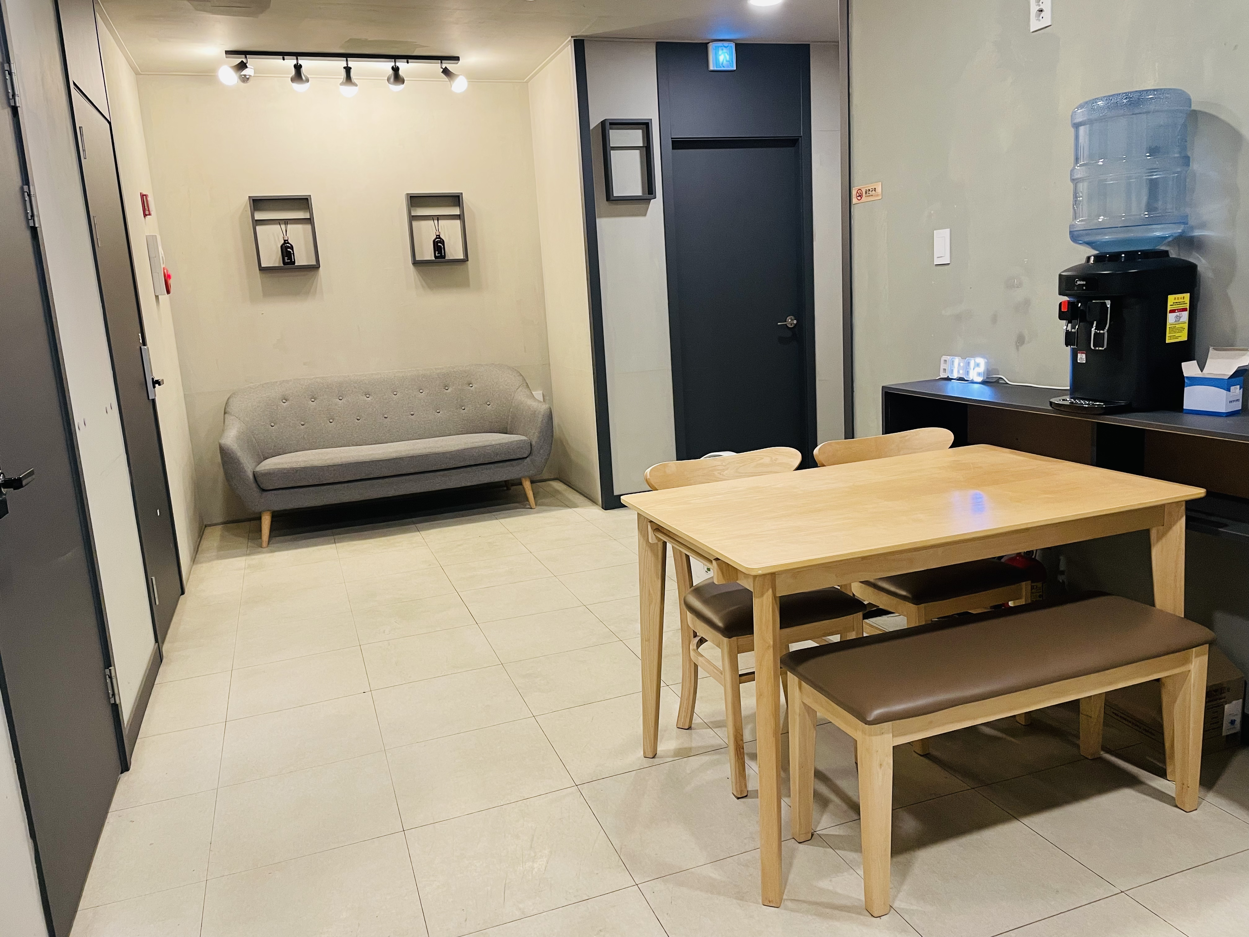 4번째 스튜디오 사진