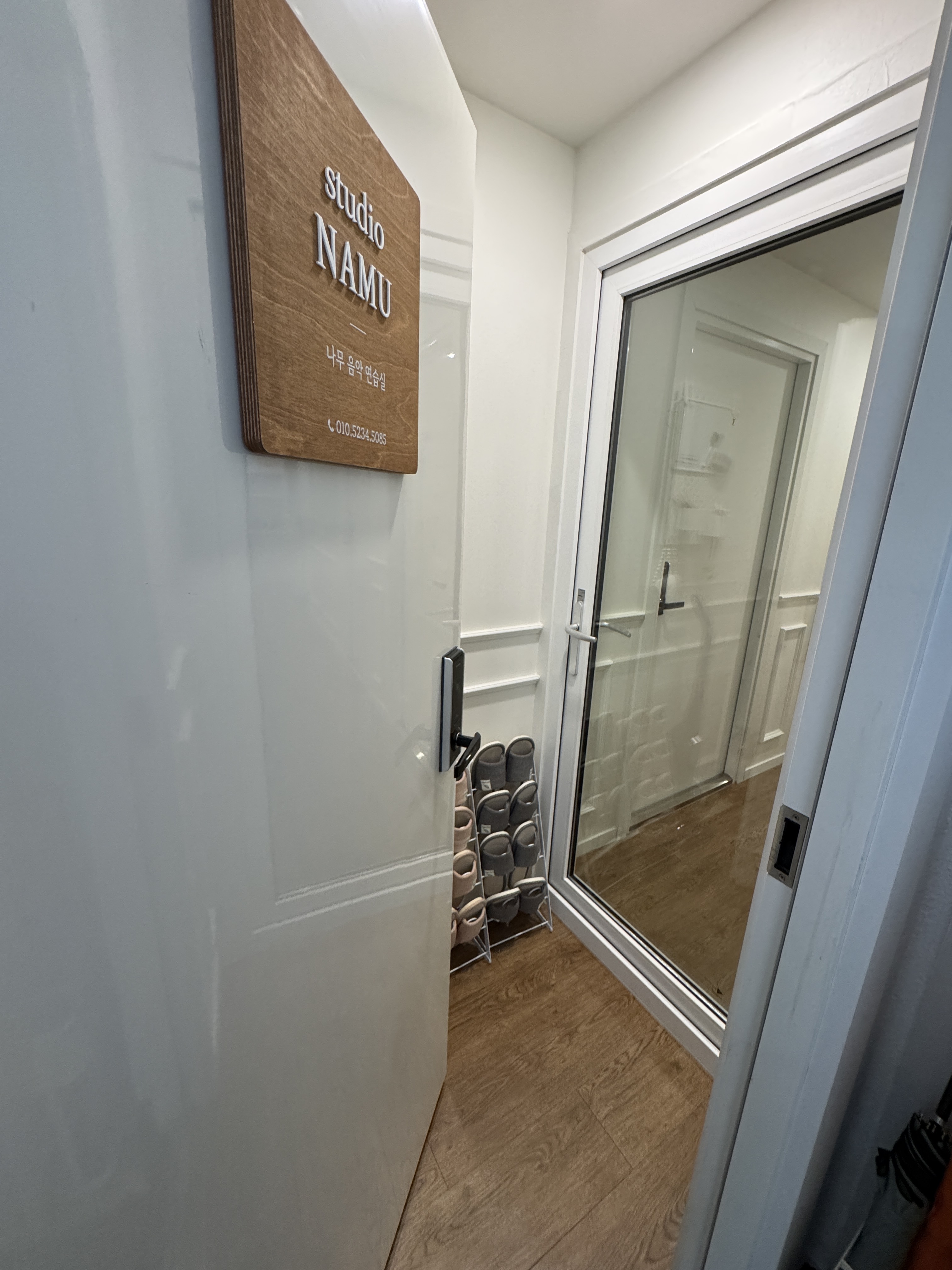 2번째 스튜디오 사진