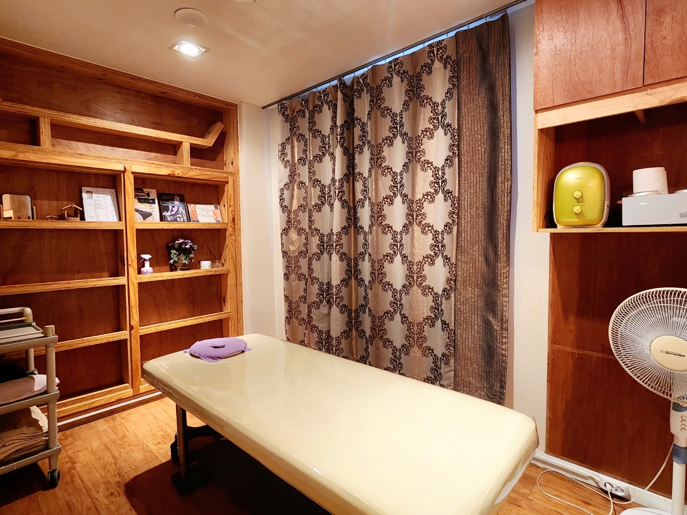 청담 photo 3