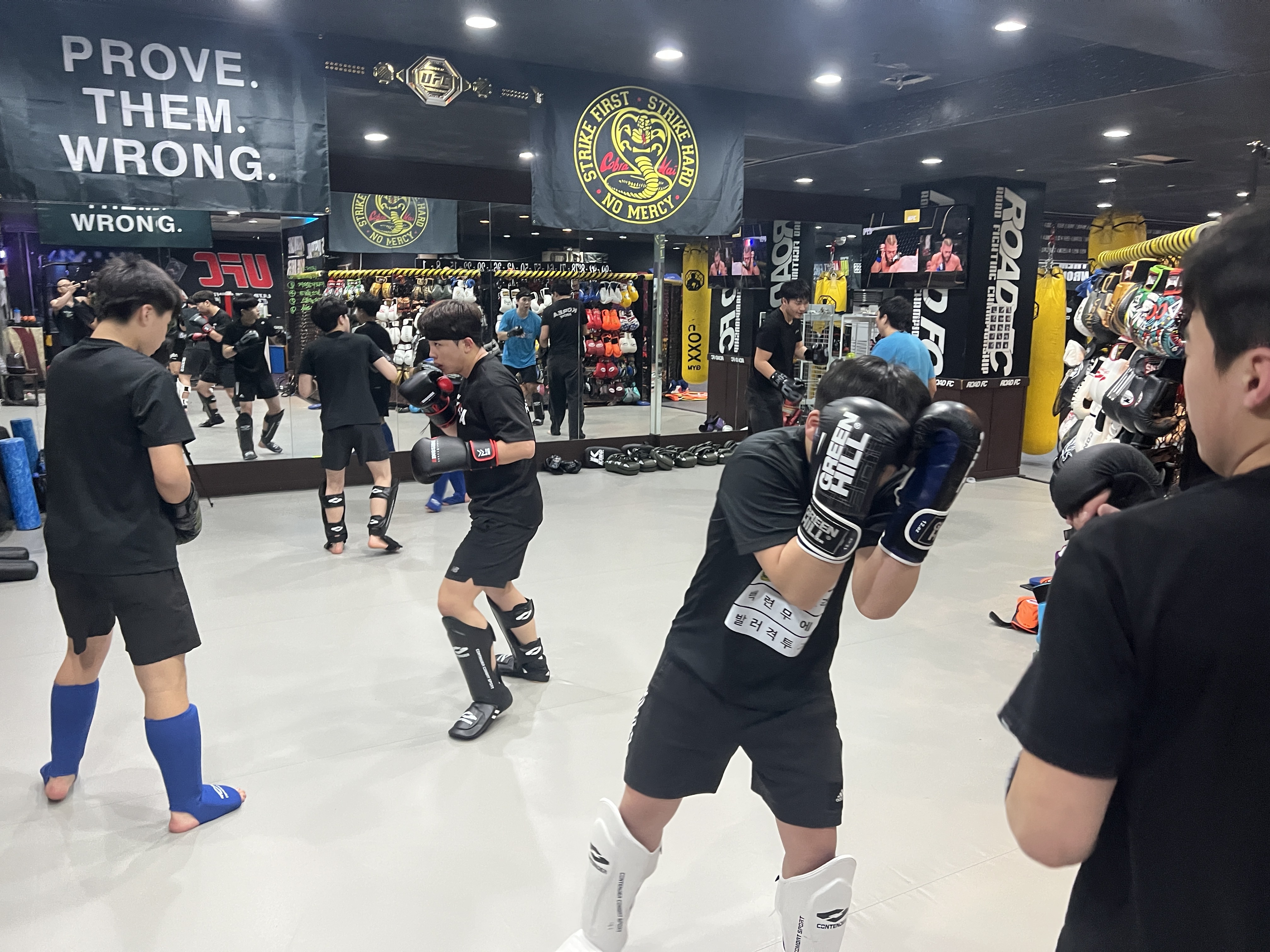 복싱,MMA,주짓수,킥복싱[제이폭스멀티짐계산점]본관