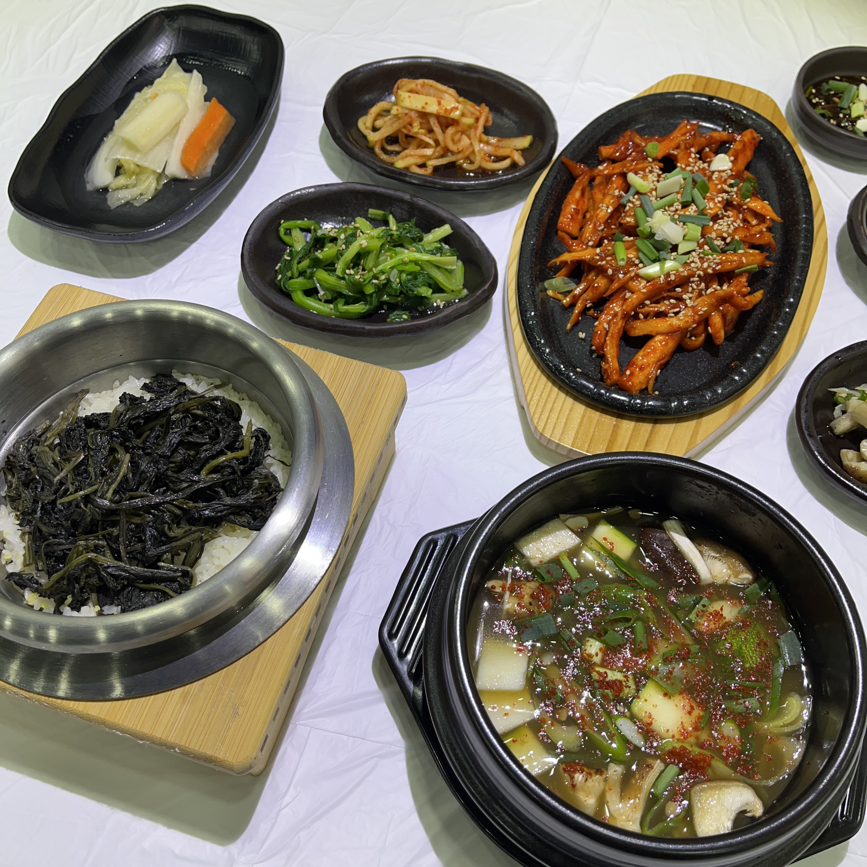 토종마늘솥밥