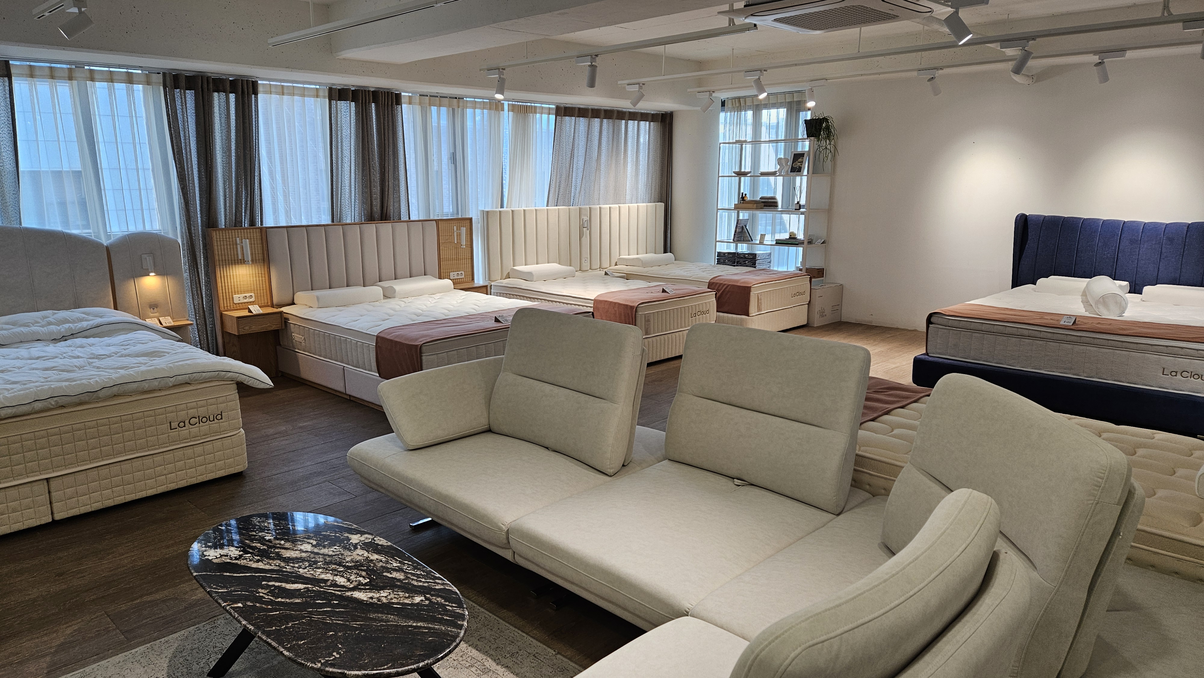 에스와이라이프 라클라우드 리빙 강남점 대표 이미지