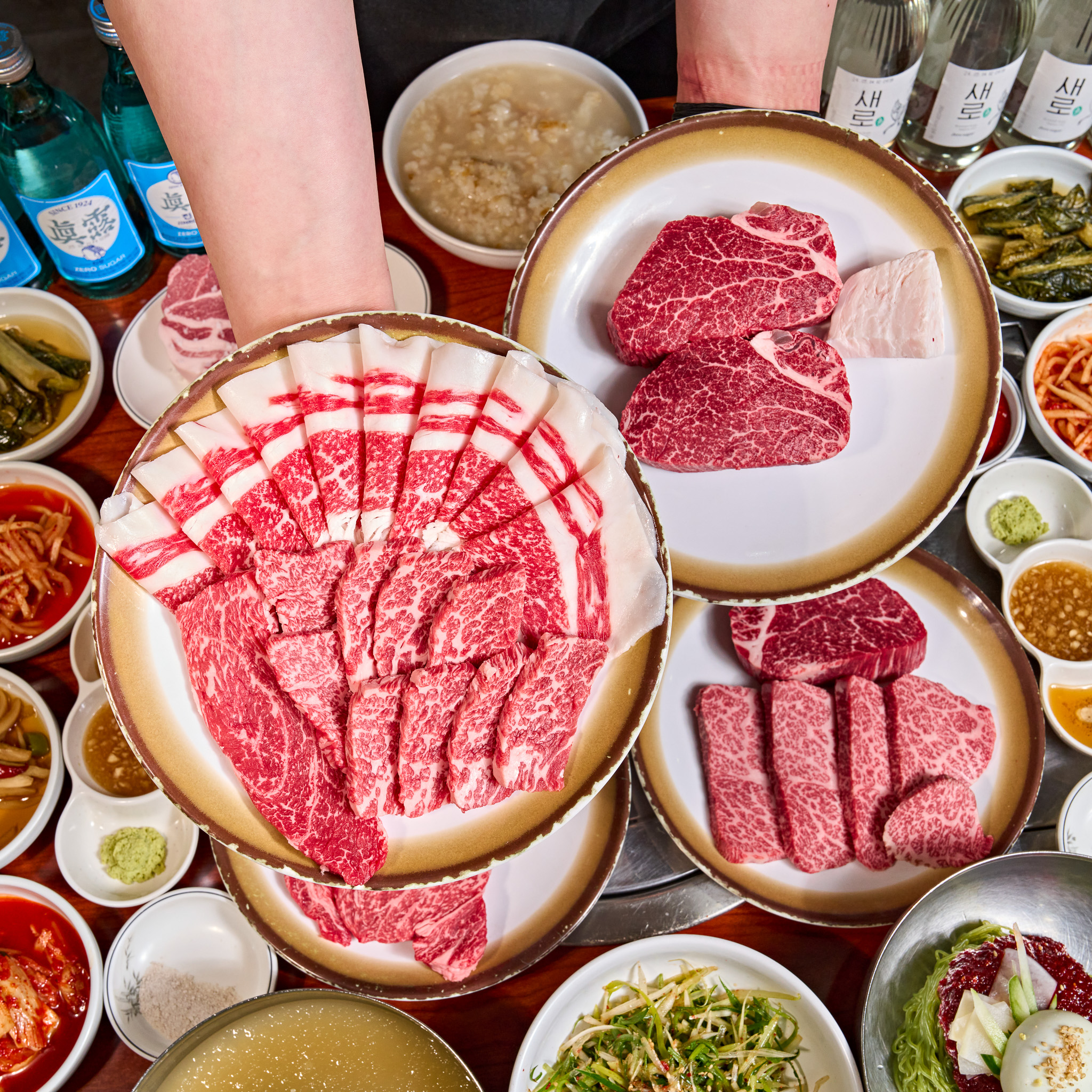횡성생고기집 내부 또는 관련 모습