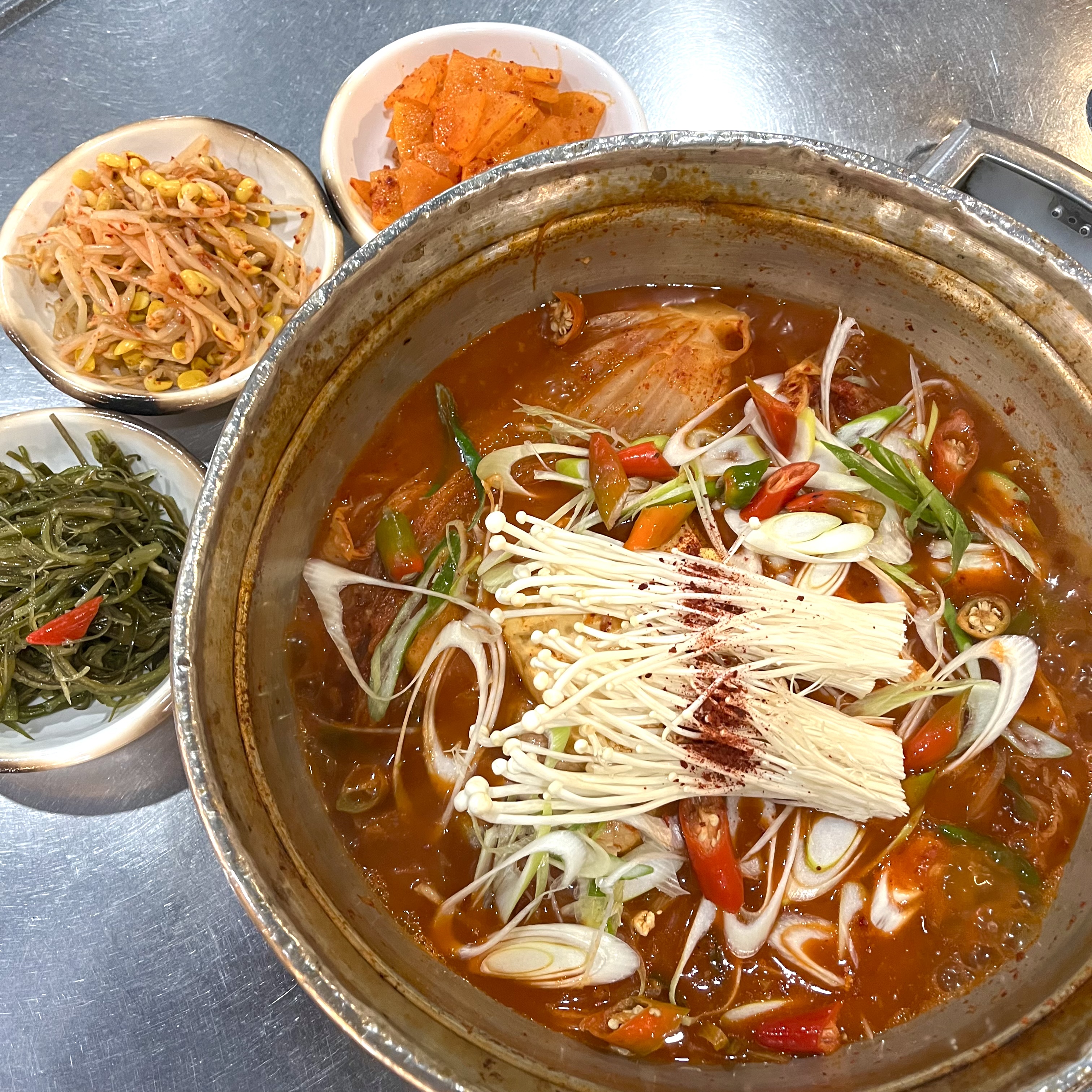 명동찌개마을&옛날삼겹살4900