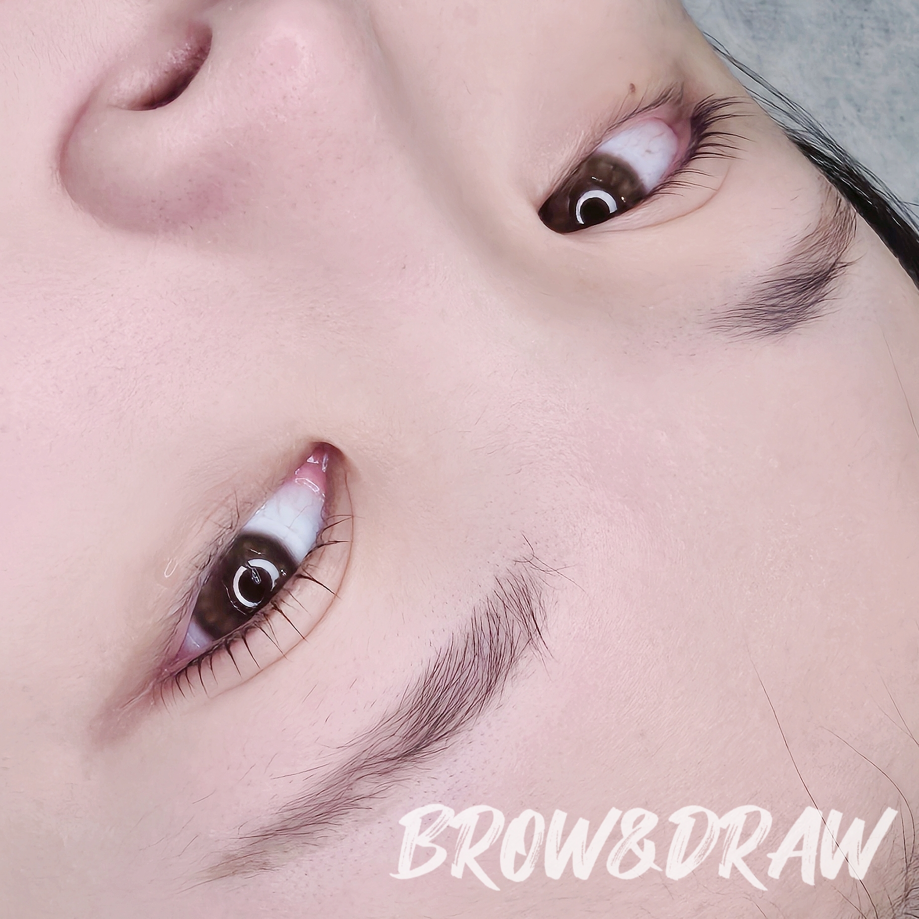 브로우앤드로우 대표 이미지