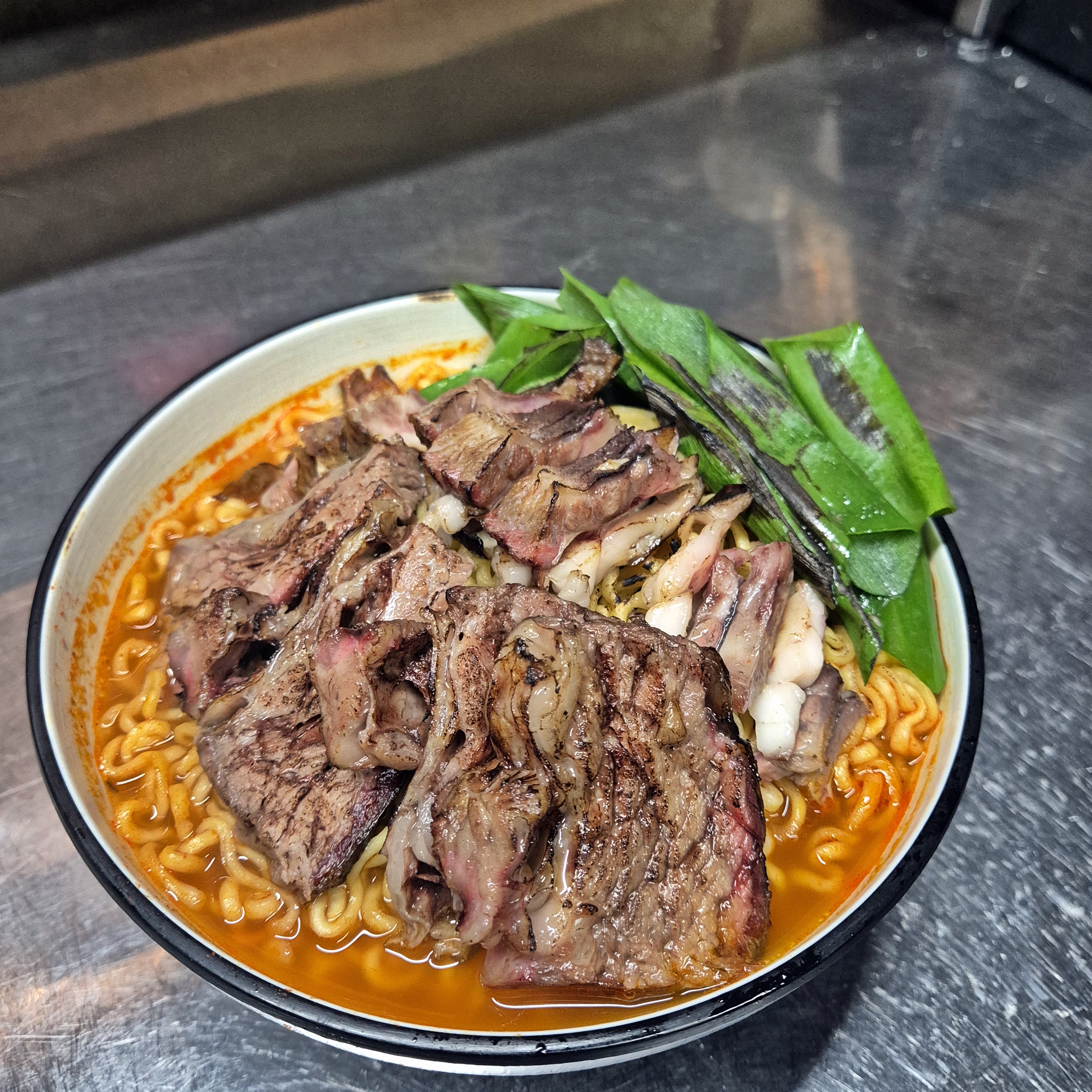 유담
