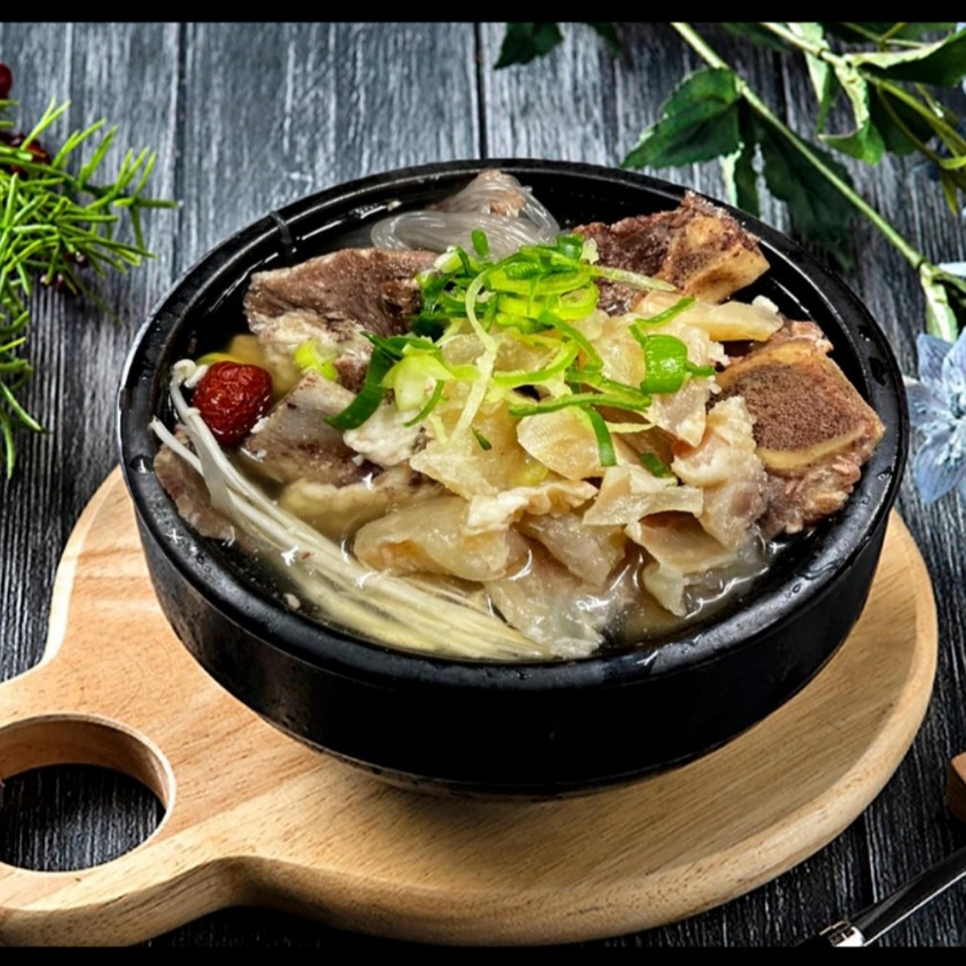 엄청큰 조선의갈비탕&냉면