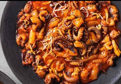 궁중닭갈비쭈꾸미