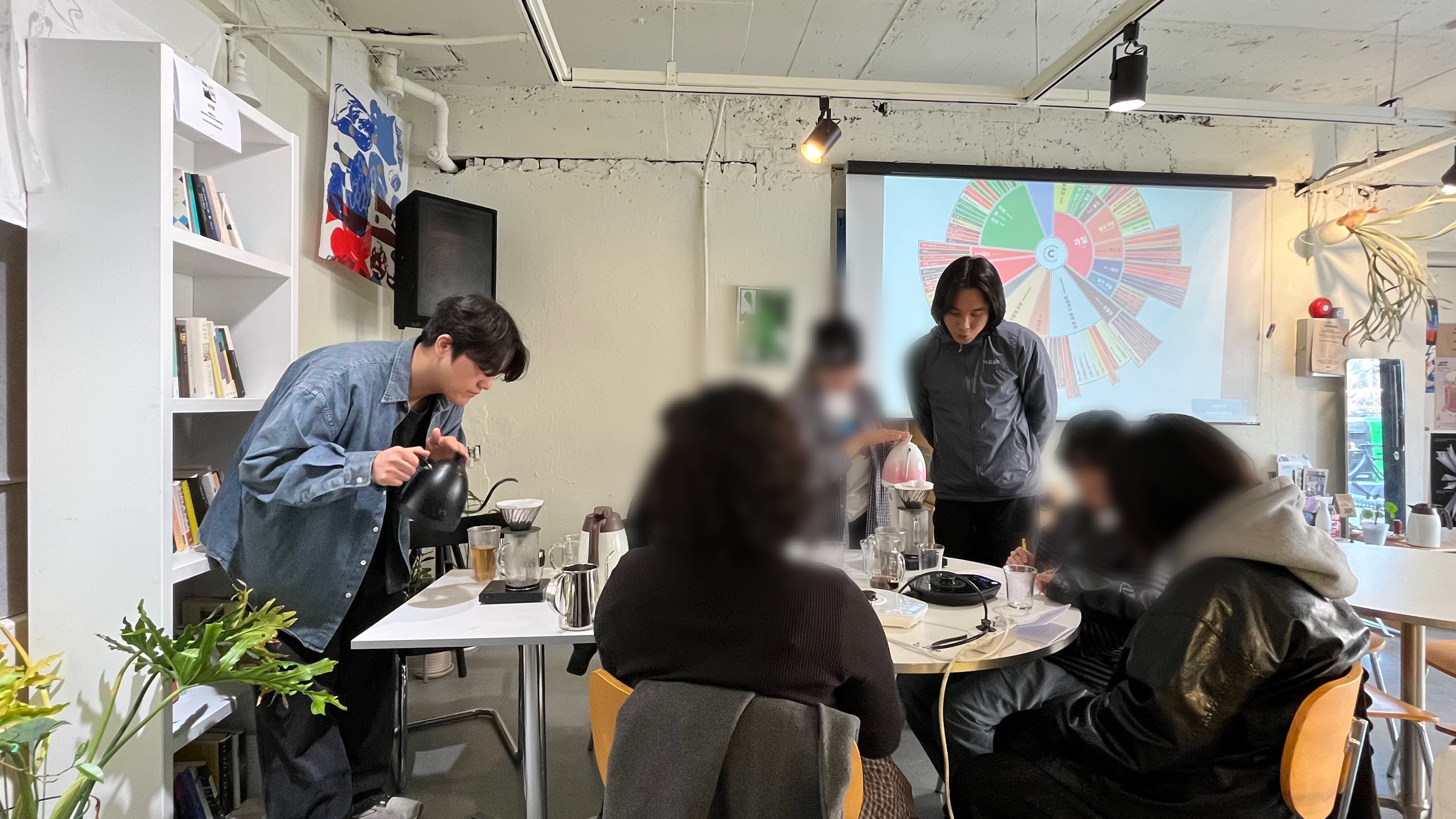 성산커피클럽 내부 이미지