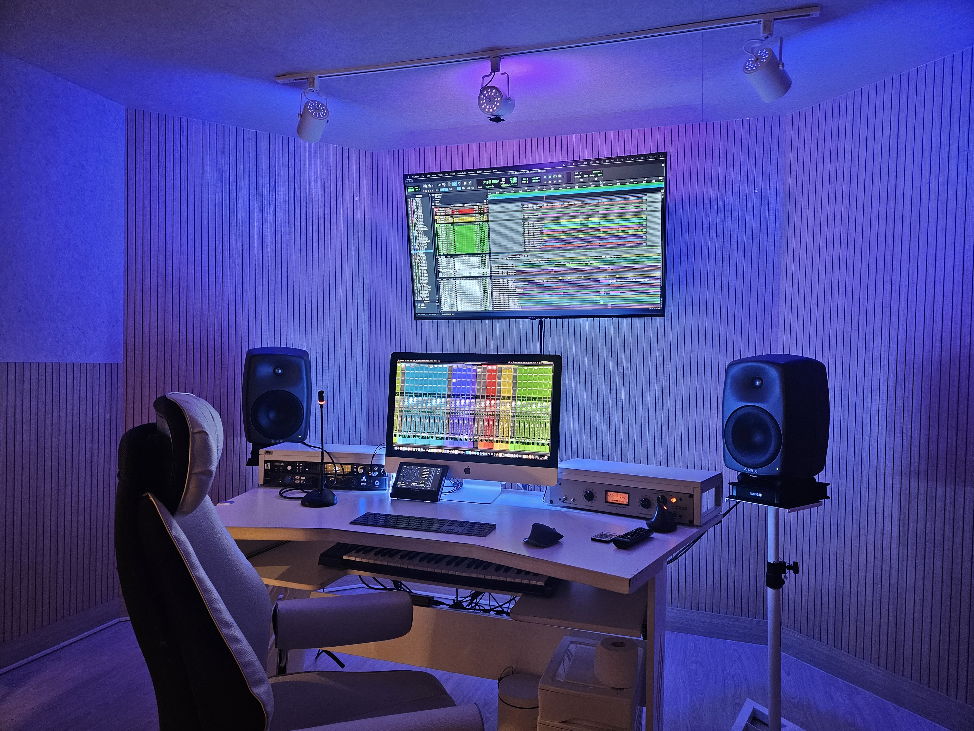 2번째 스튜디오 사진