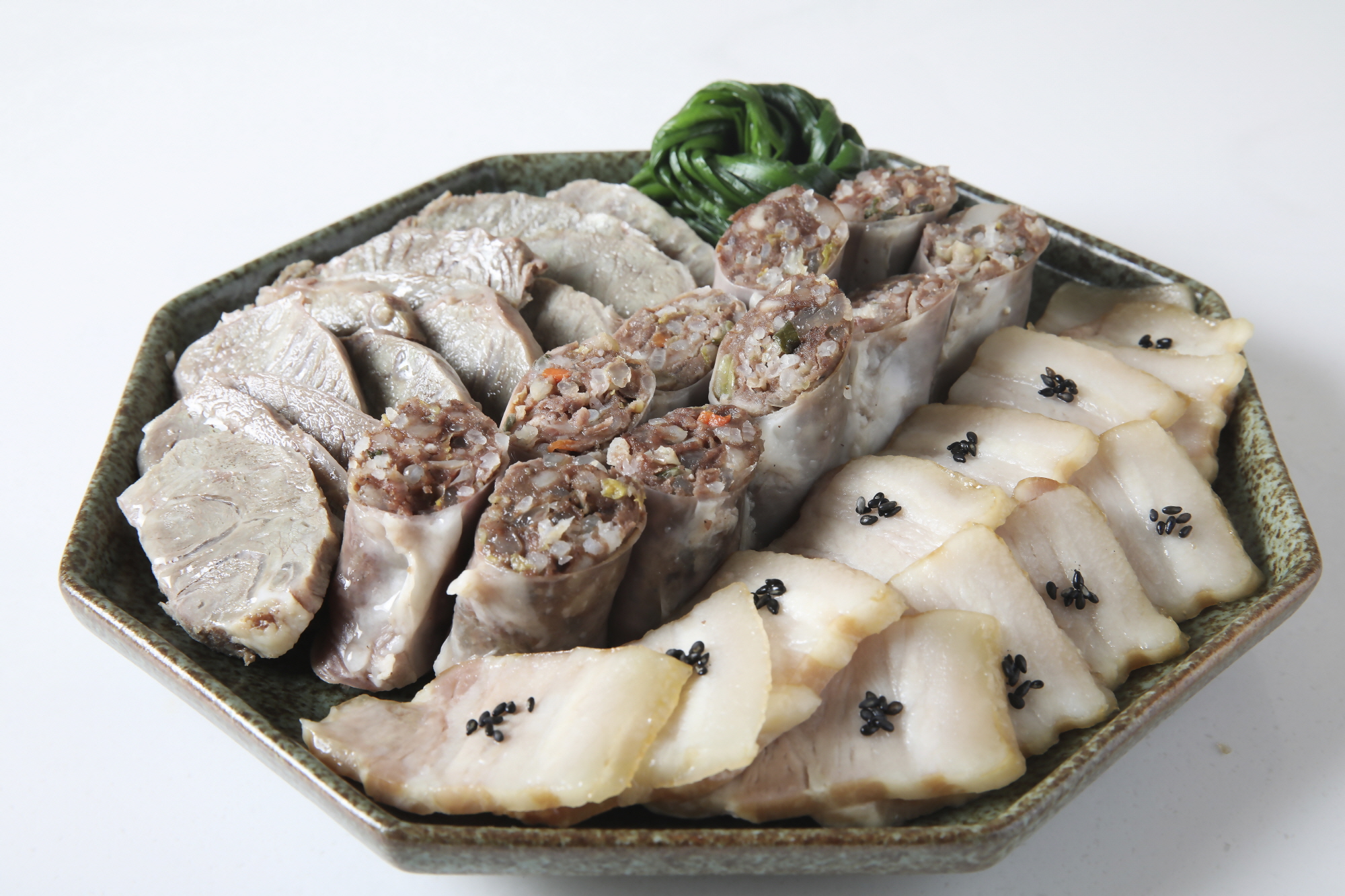 모둠수육 중