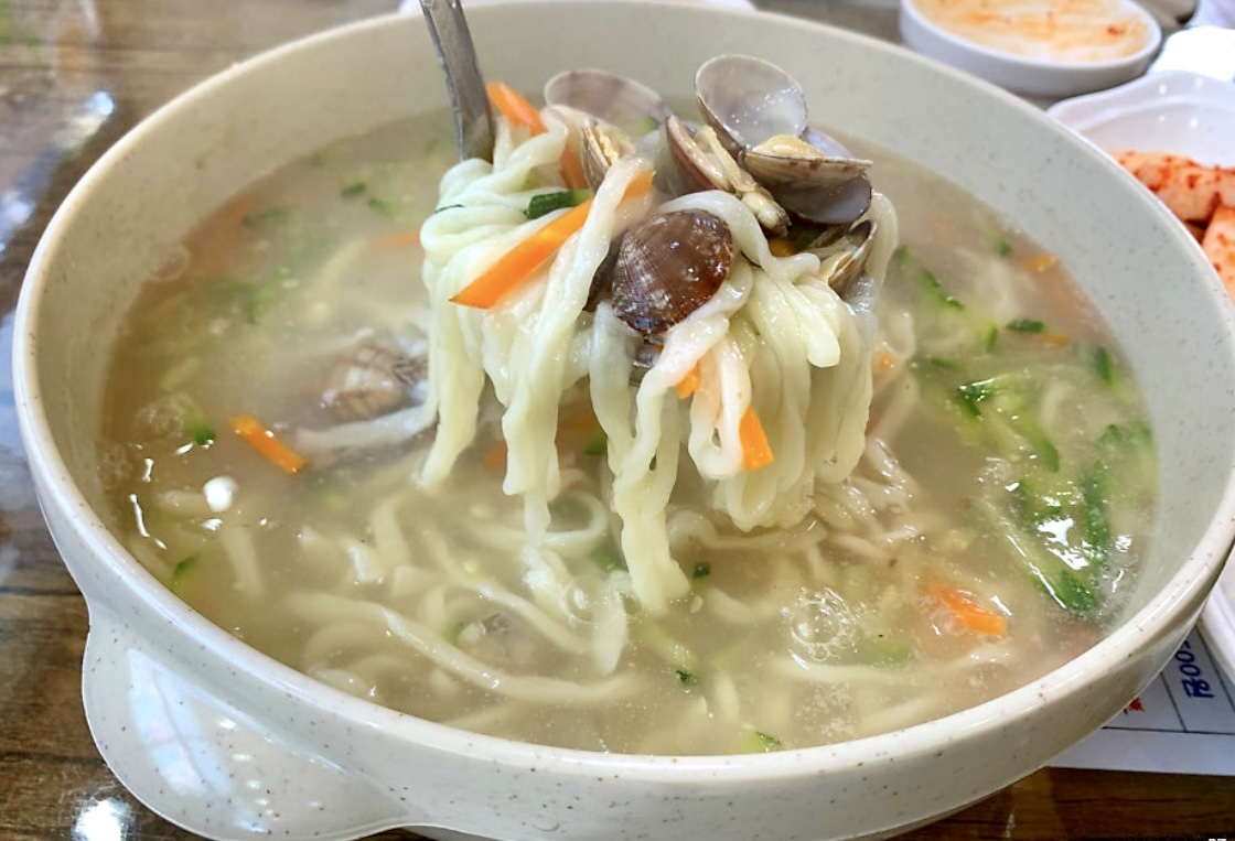 본가건하은칼국수