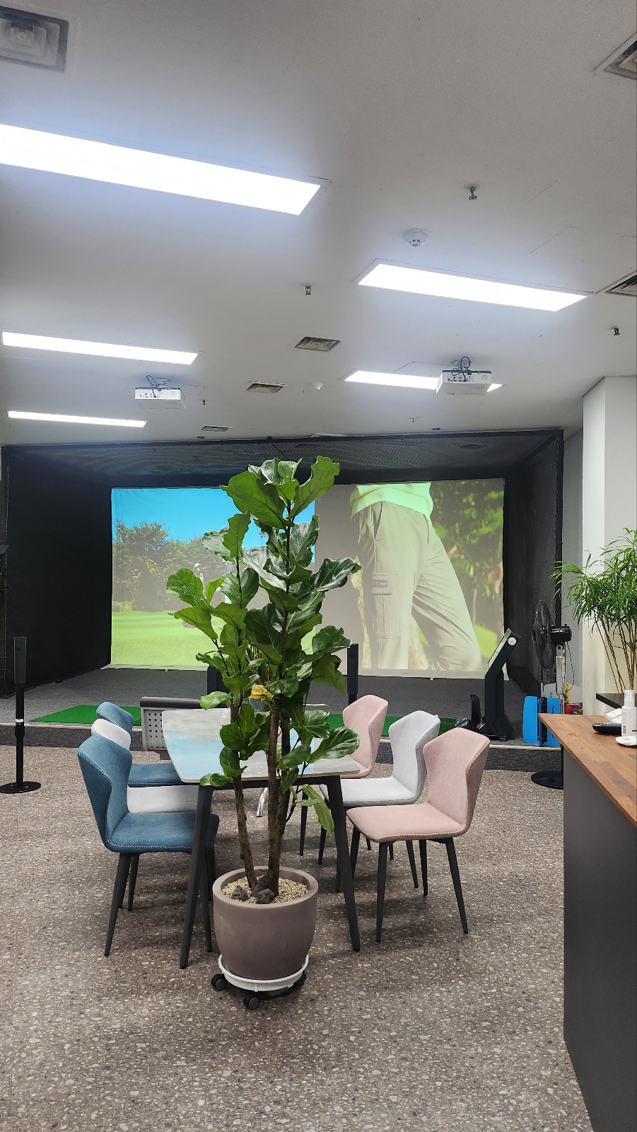 GDR아카데미 케이원골프아카데미 대표 이미지