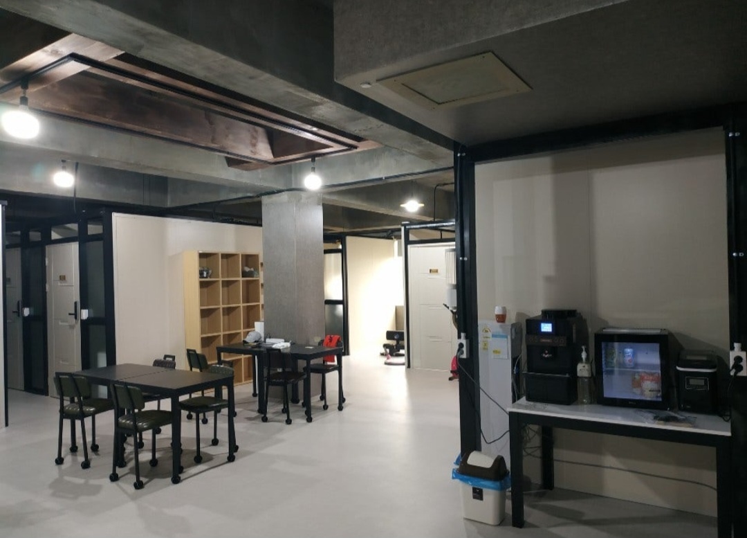 비즈앤웍스 공유오피스 대표 이미지