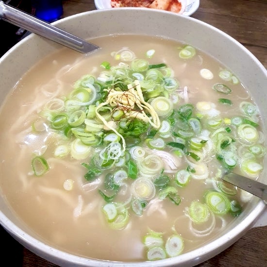 본가건하은칼국수