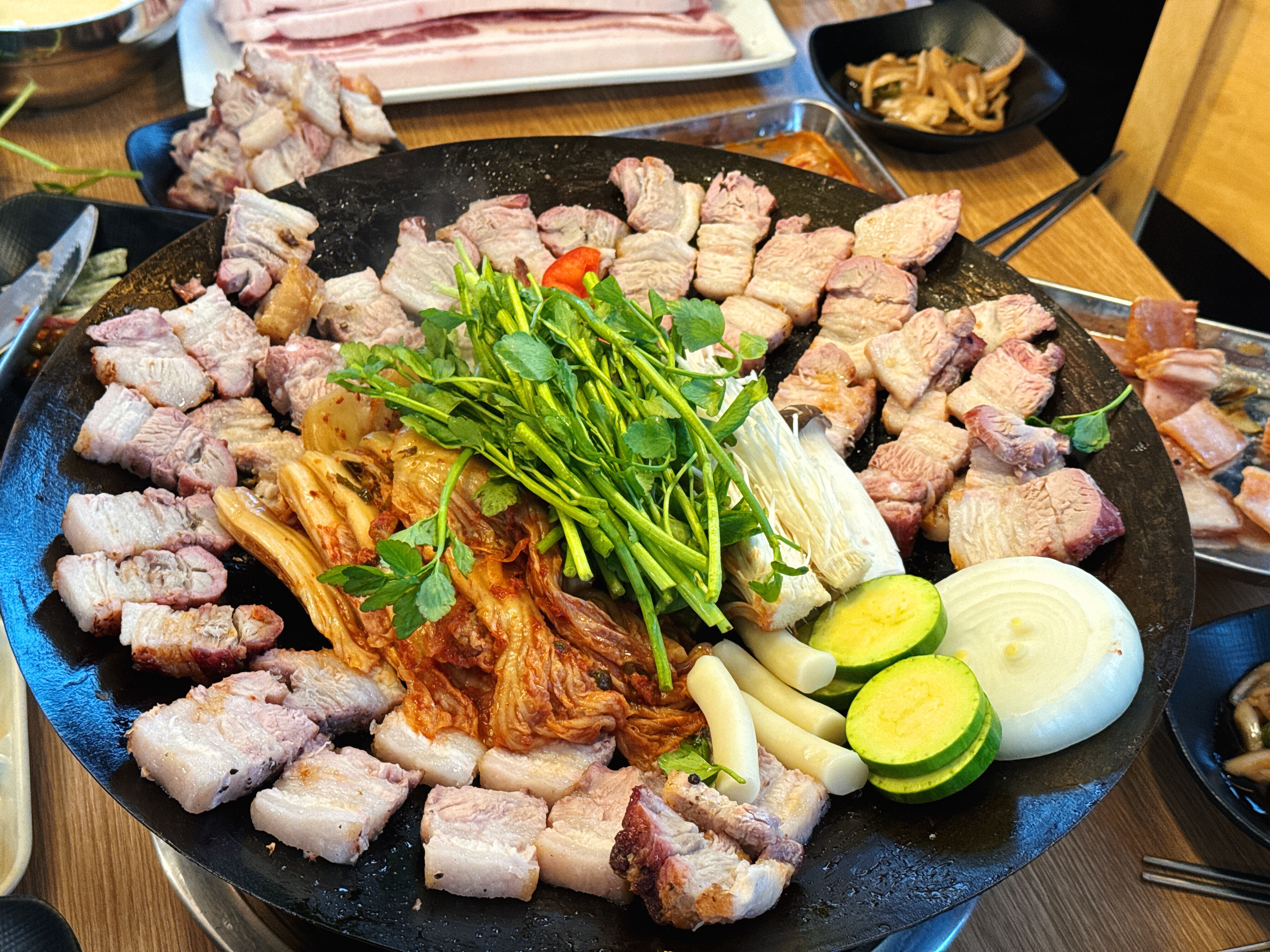 덕바위맛뜰