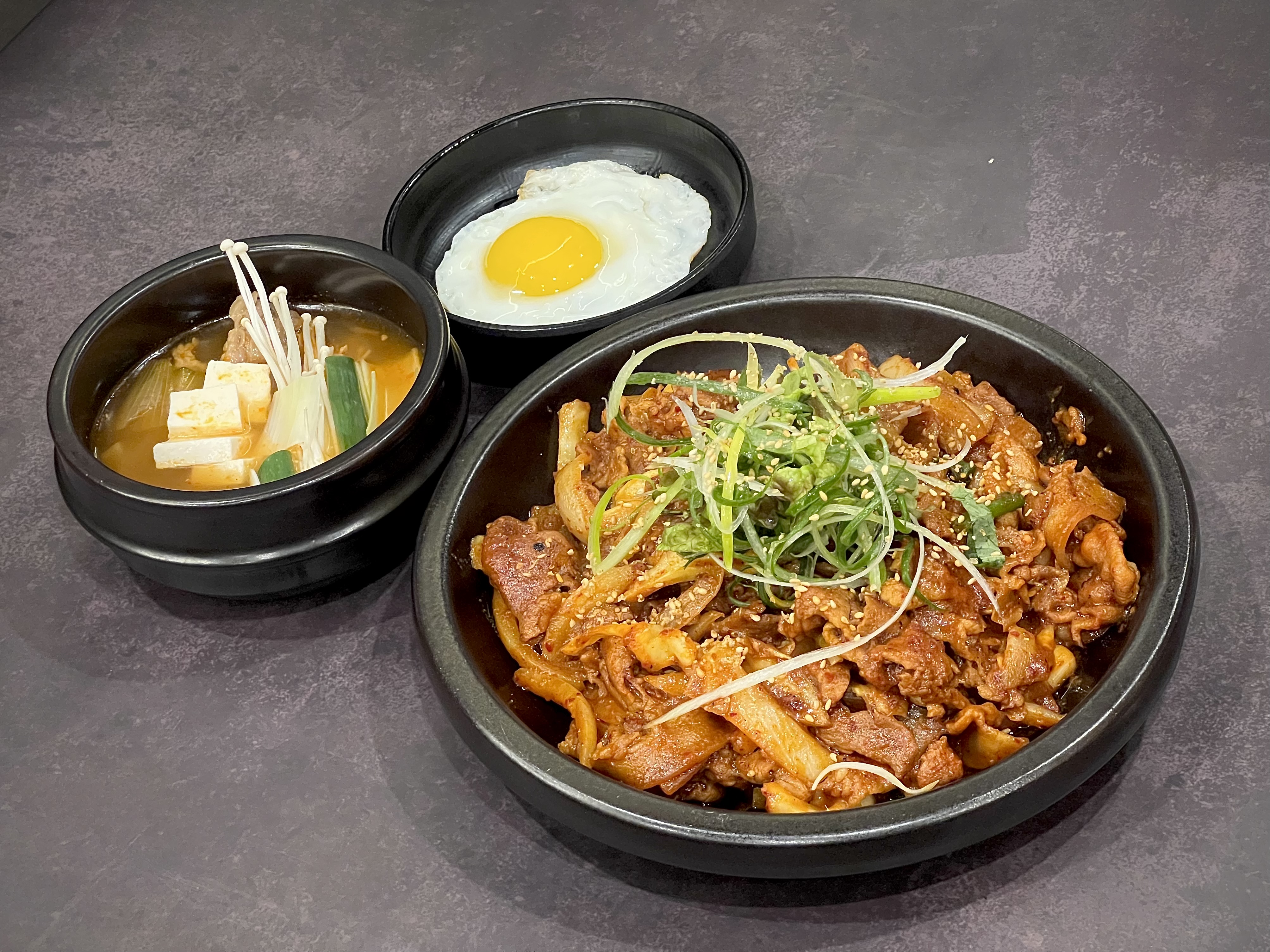 청춘축산 인생고기정육점&인생숯불구이