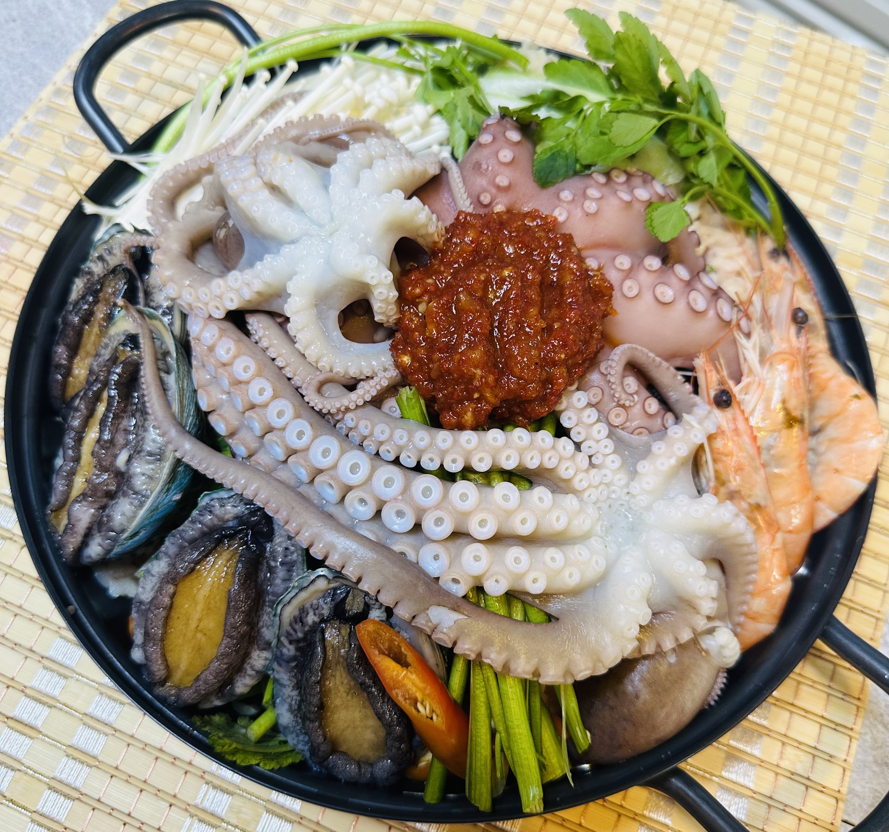 산낙지 얼큰 해물탕 (소)
