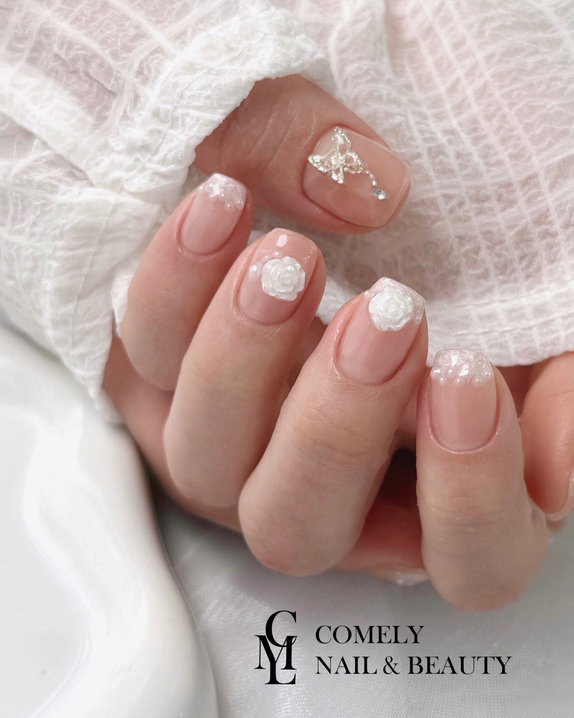 커믈리 네일엔뷰티 대표 이미지