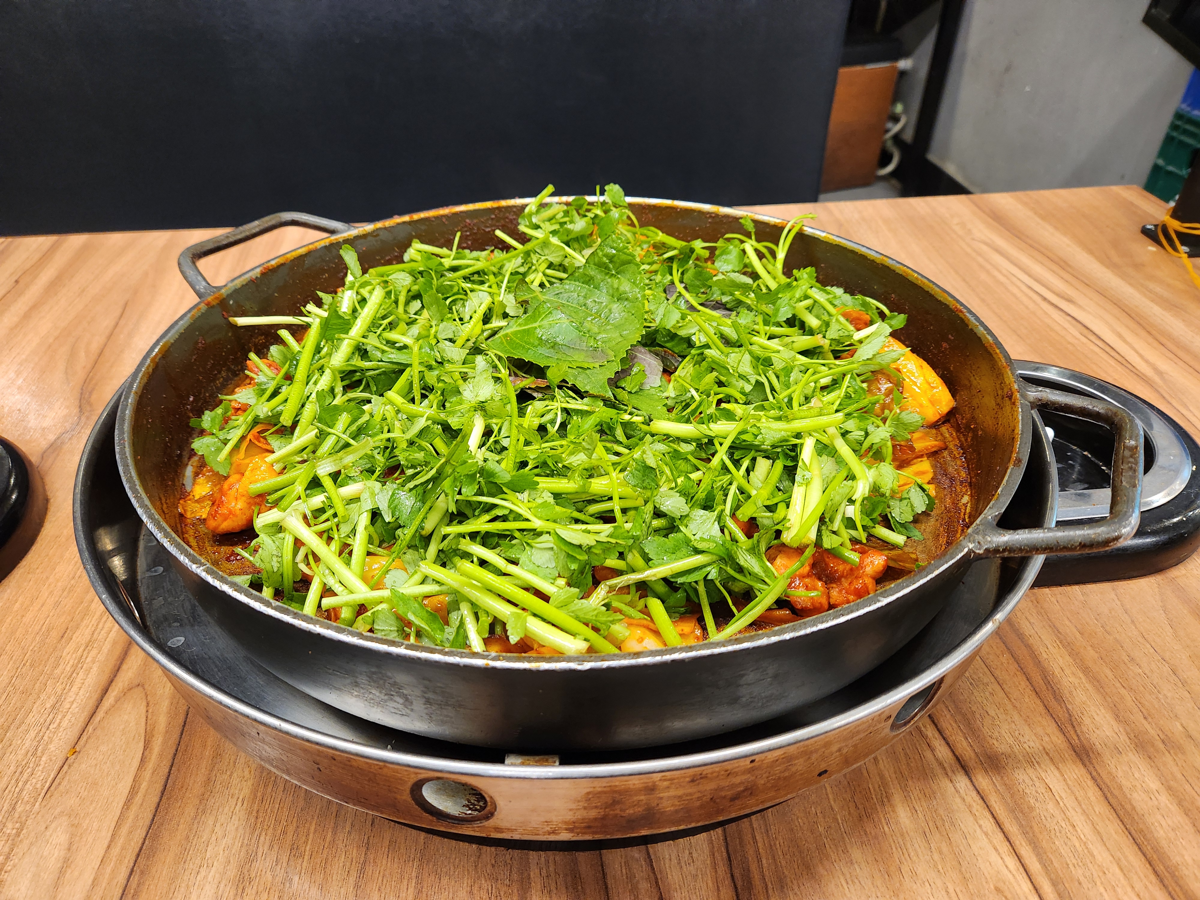 미나리 닭갈비