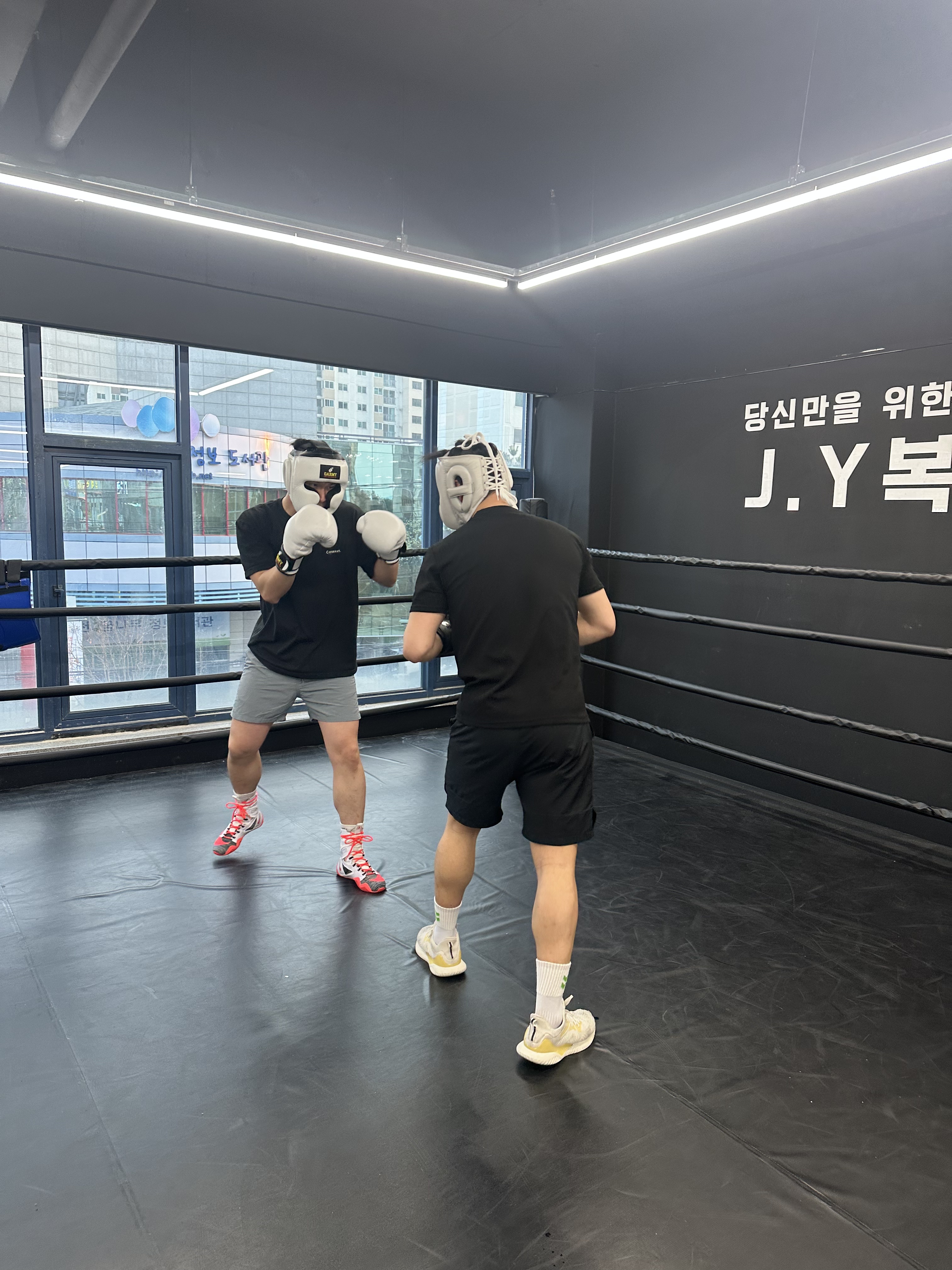 경기도 동두천시 중앙로 복싱체육관 J.Y 복싱짐 내부 모습 4