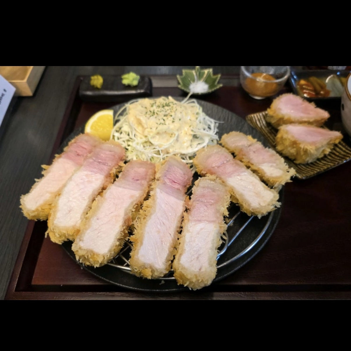 츠토 대표 이미지