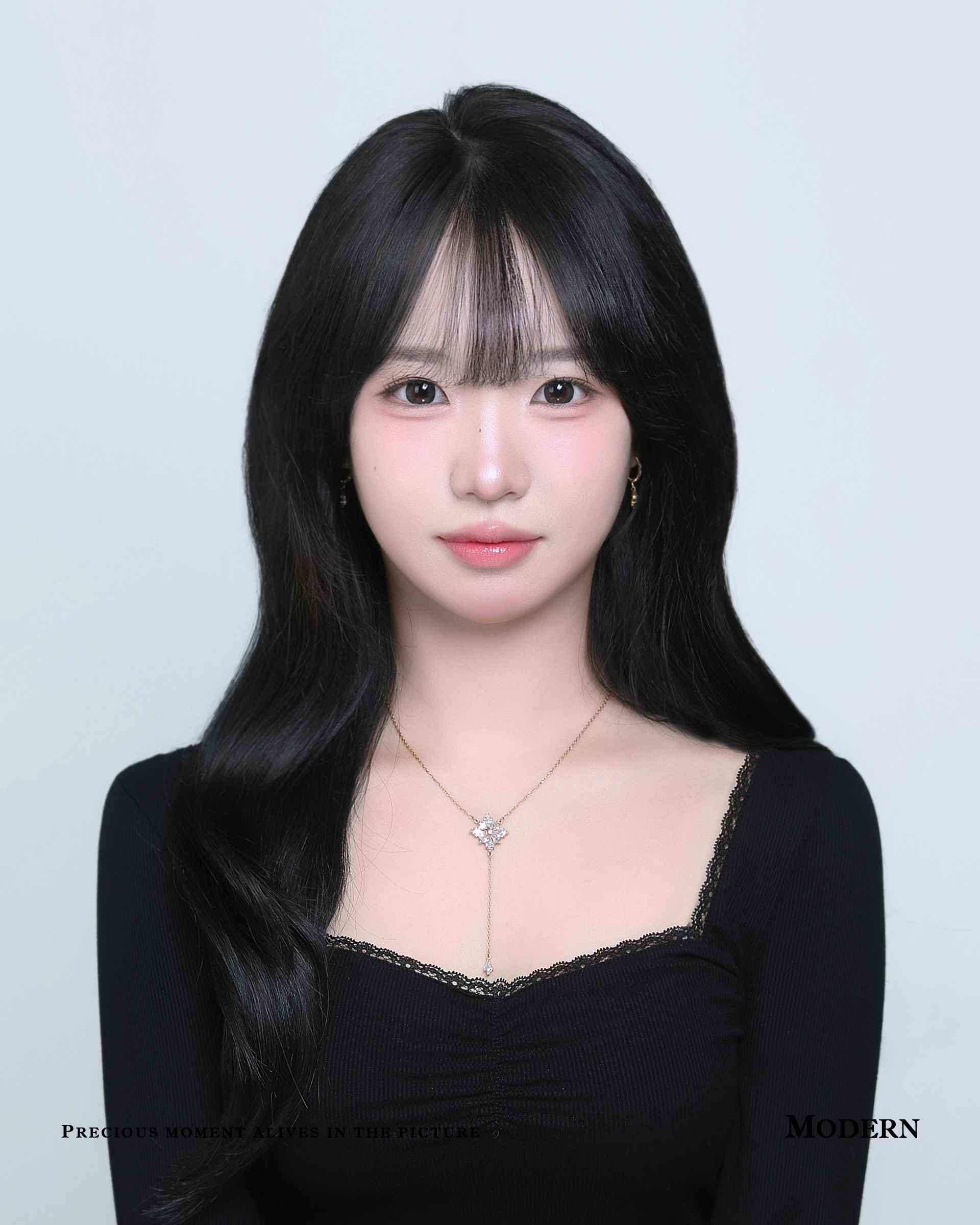 모던이미지 내부 또는 관련 모습