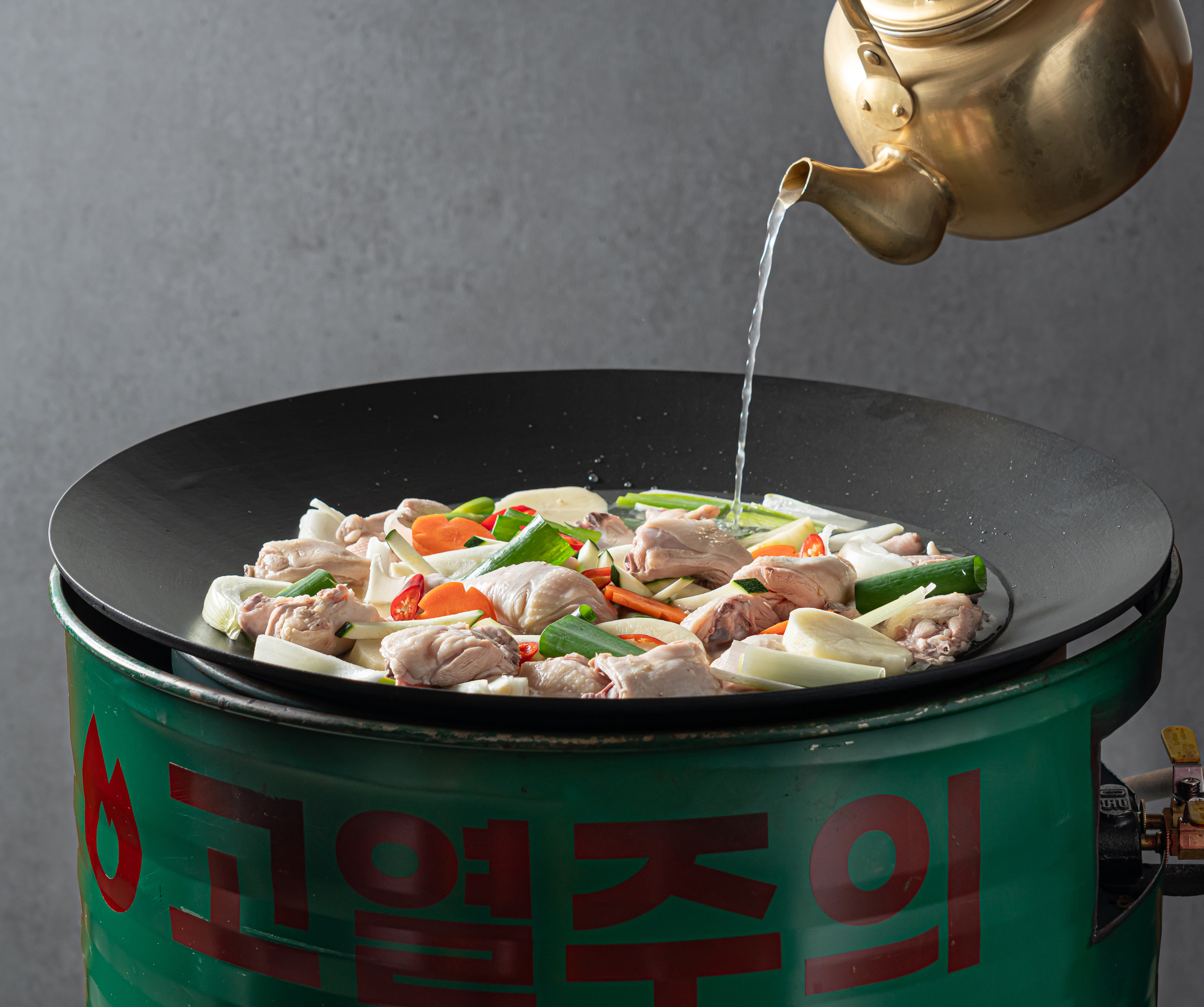 통큰솥뚜껑닭볶음탕 인천논현점