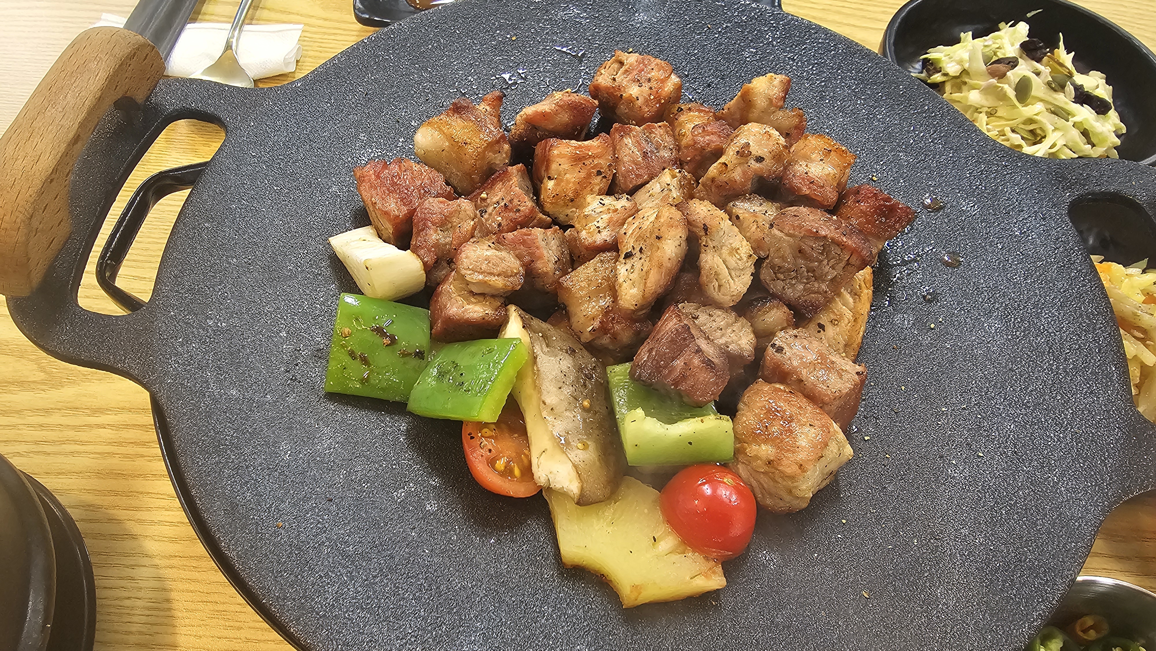 3cm맛있는두께 내부 또는 관련 모습