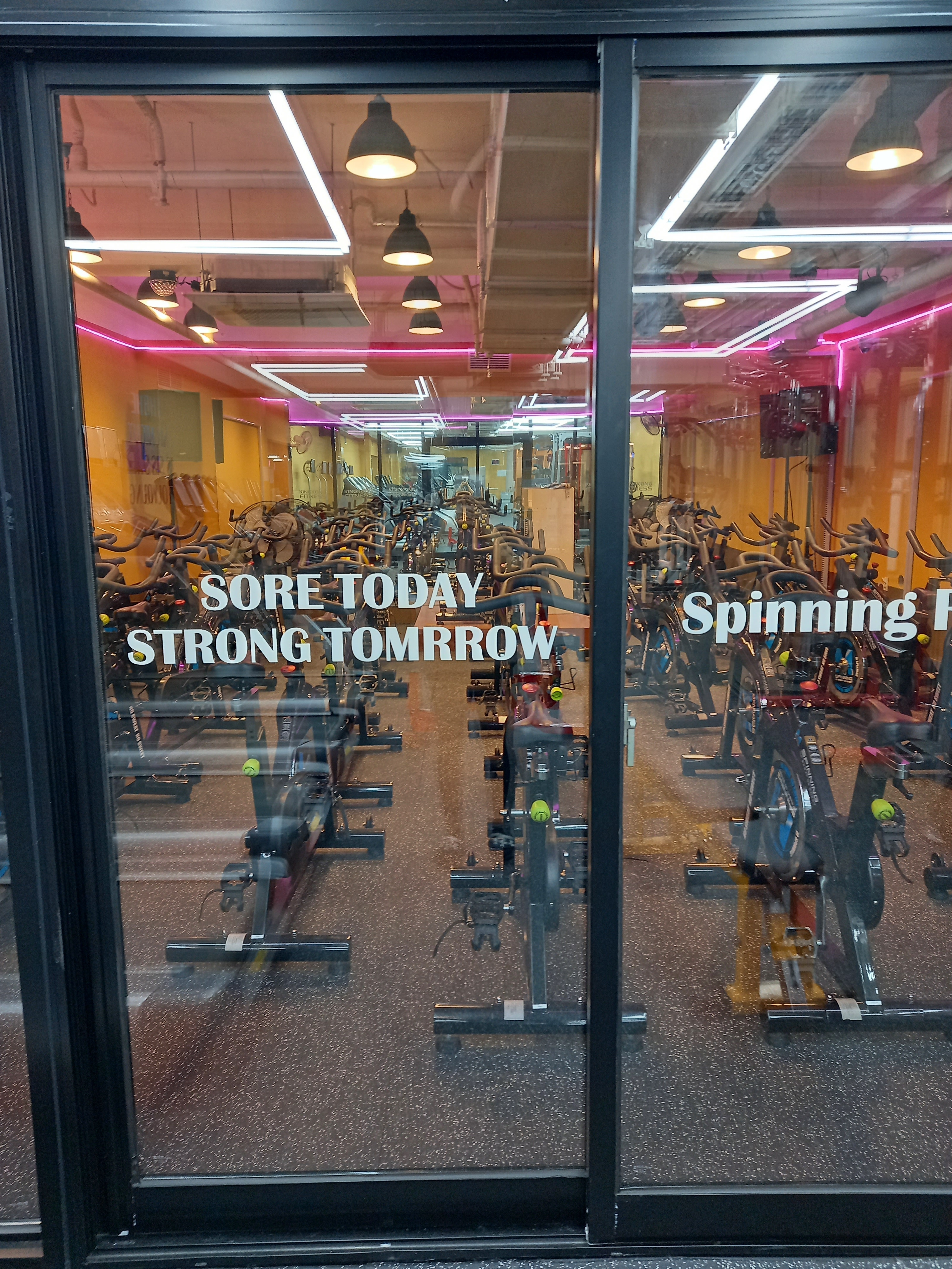 휘트니스킹콩 24시헬스 대표 이미지