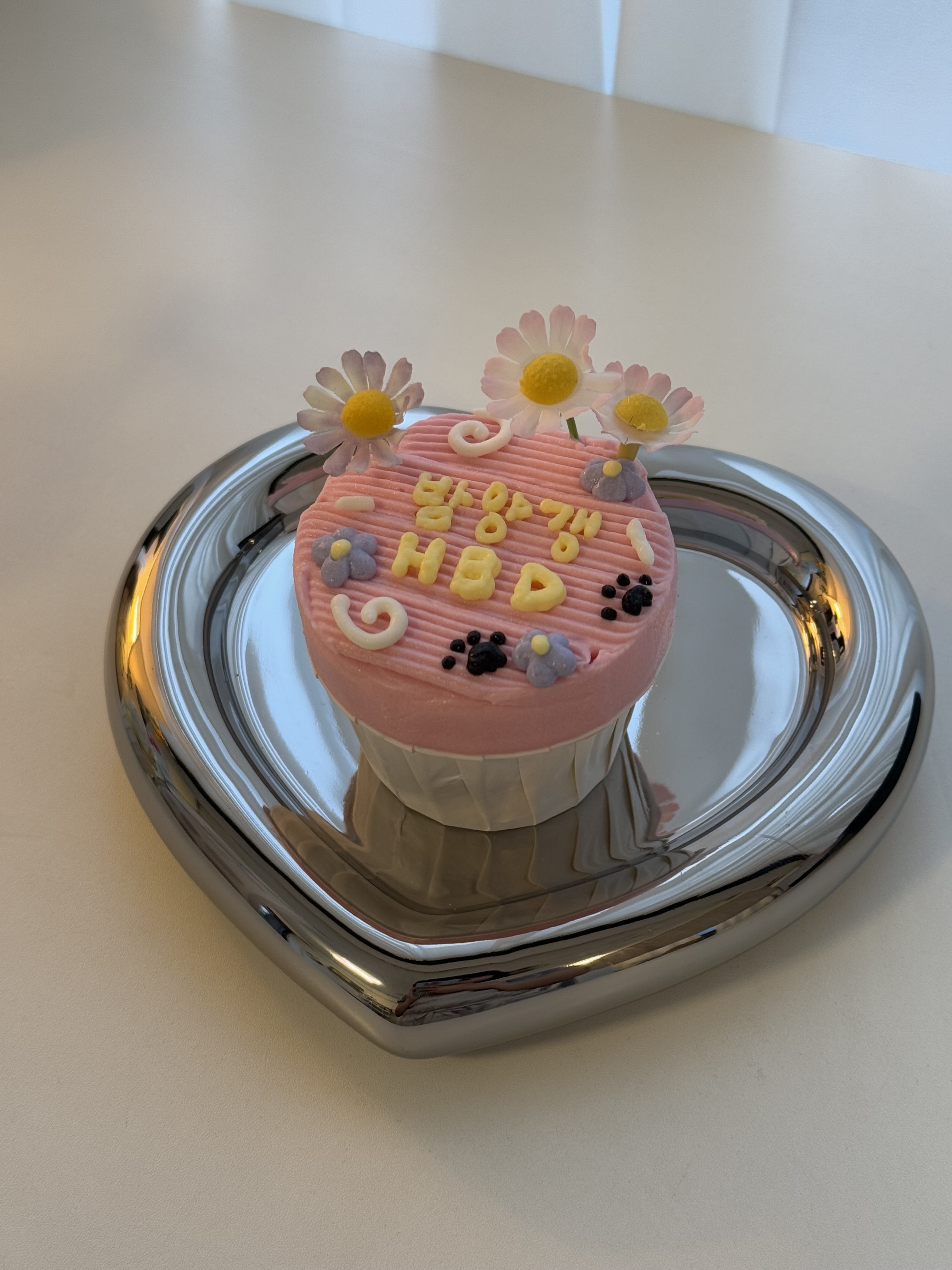 히피 대표 이미지 - 반려동물 수제간식과 케이크