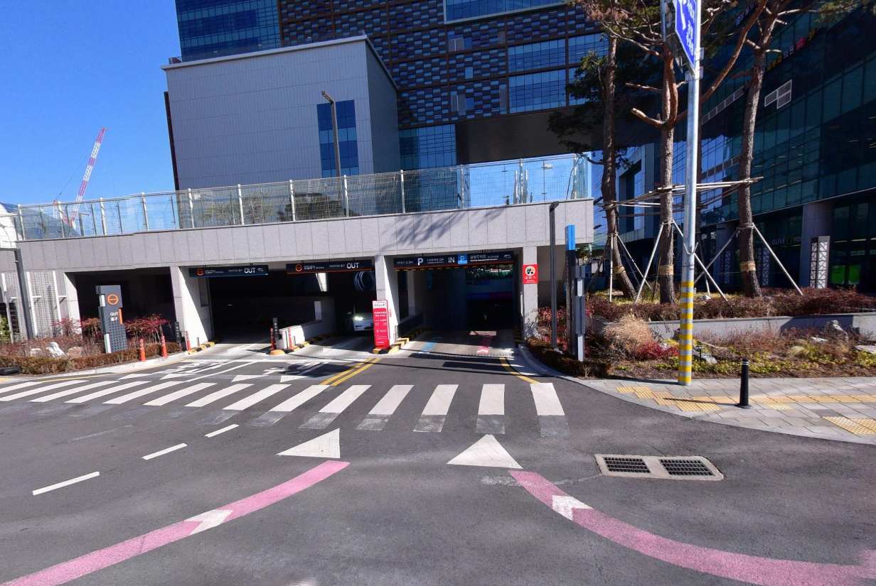 아마노 씨드큐브창동 주차장 사진 1