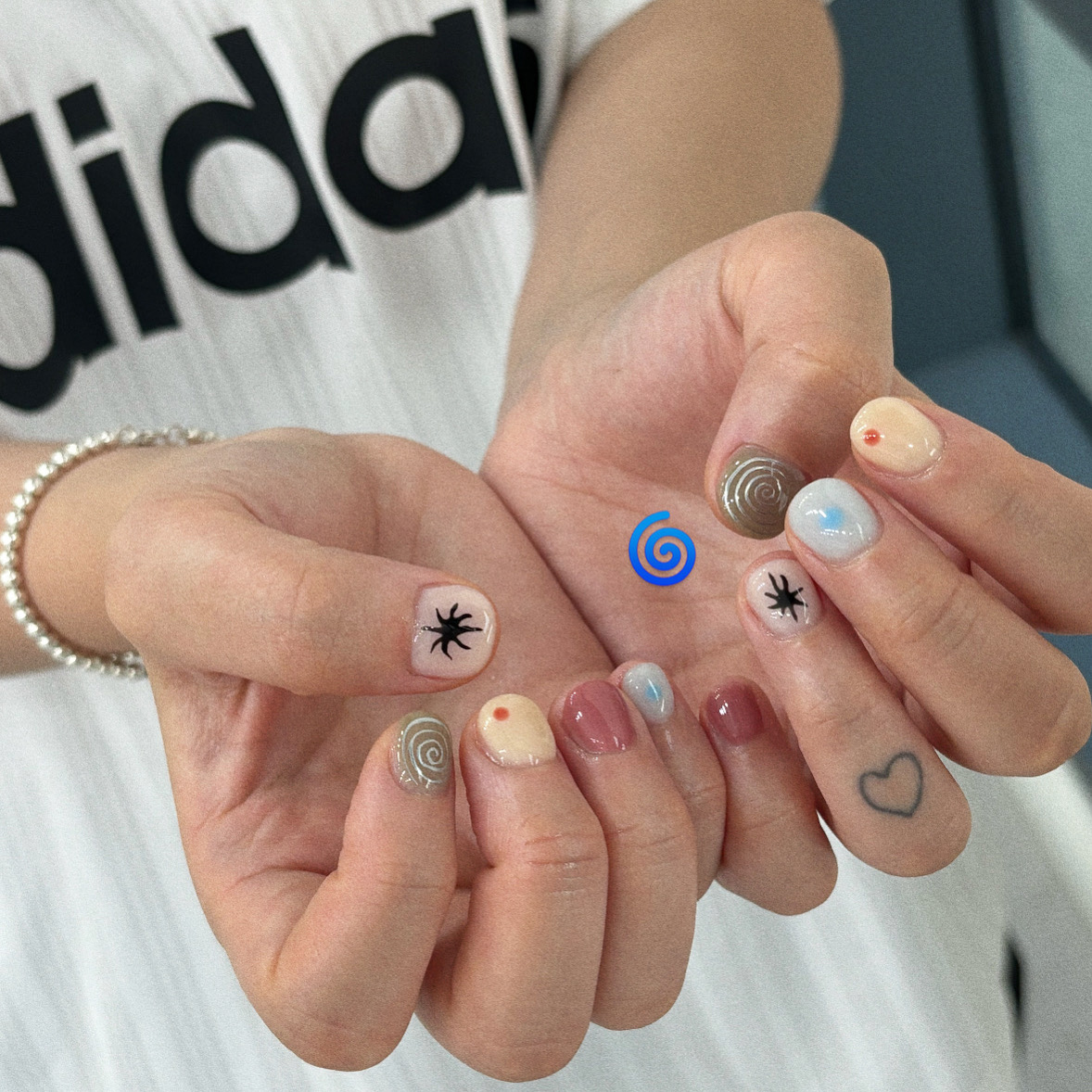 네일피컨트