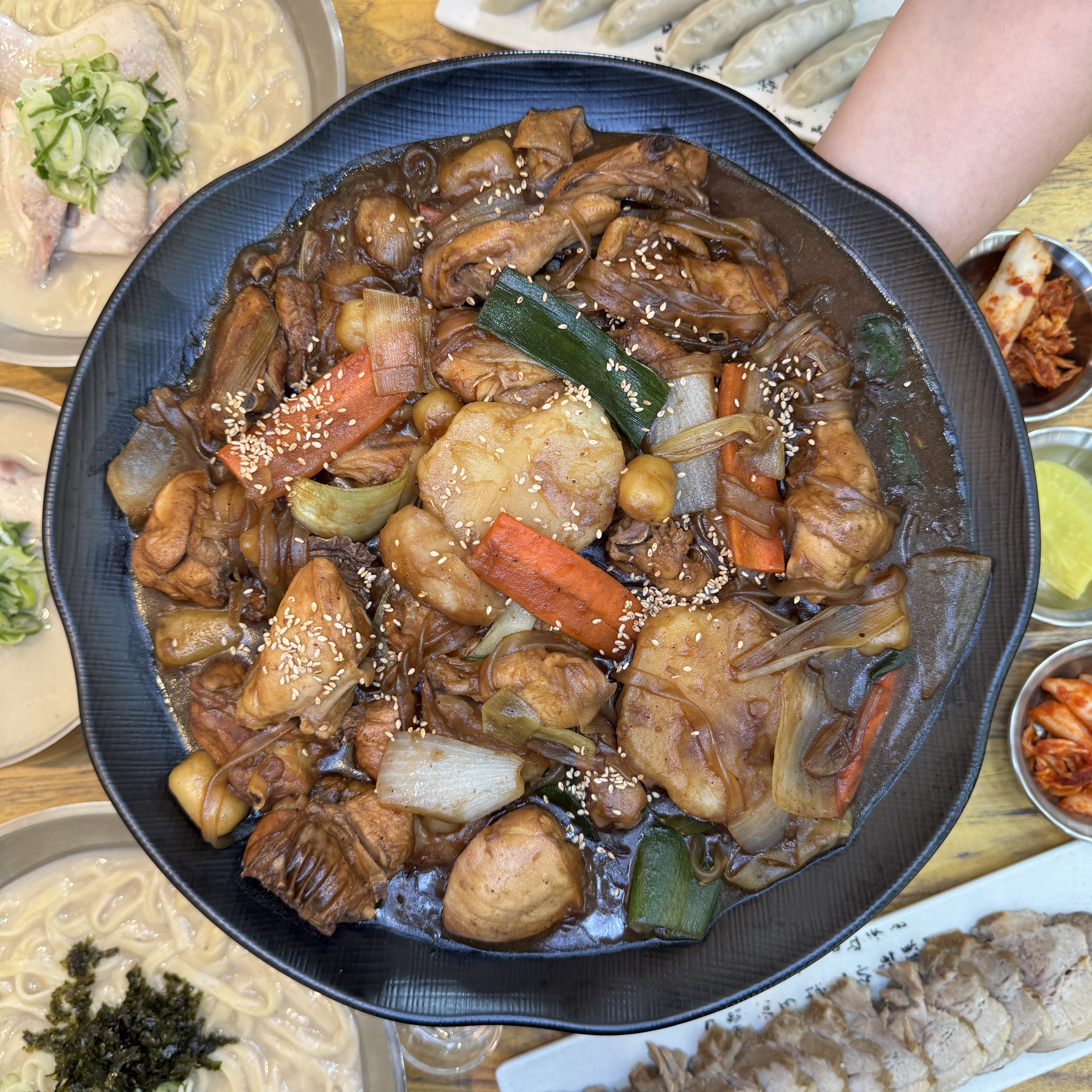 언양닭칼국수 수원 영통점