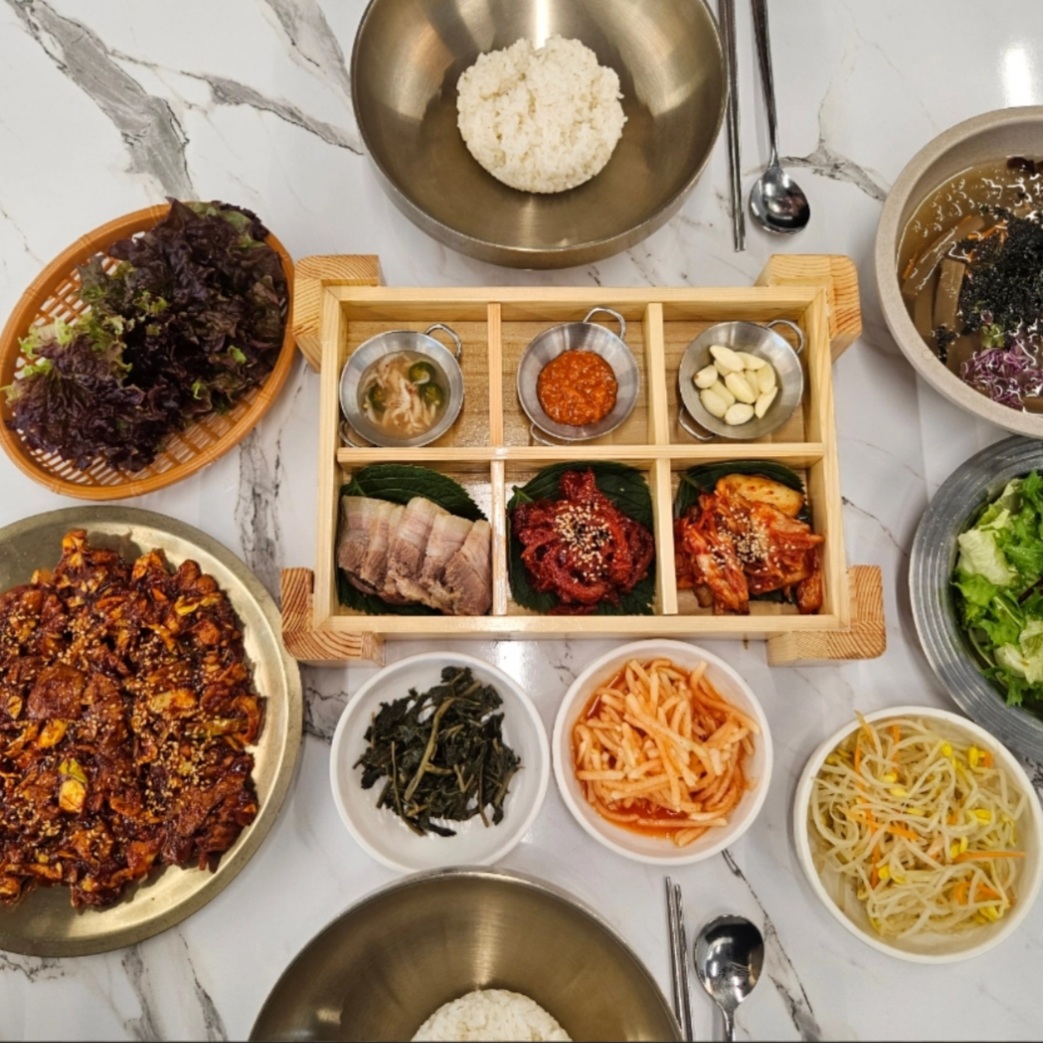 늘찬애쭈꾸미&낙지&흑돼지 향남직영점