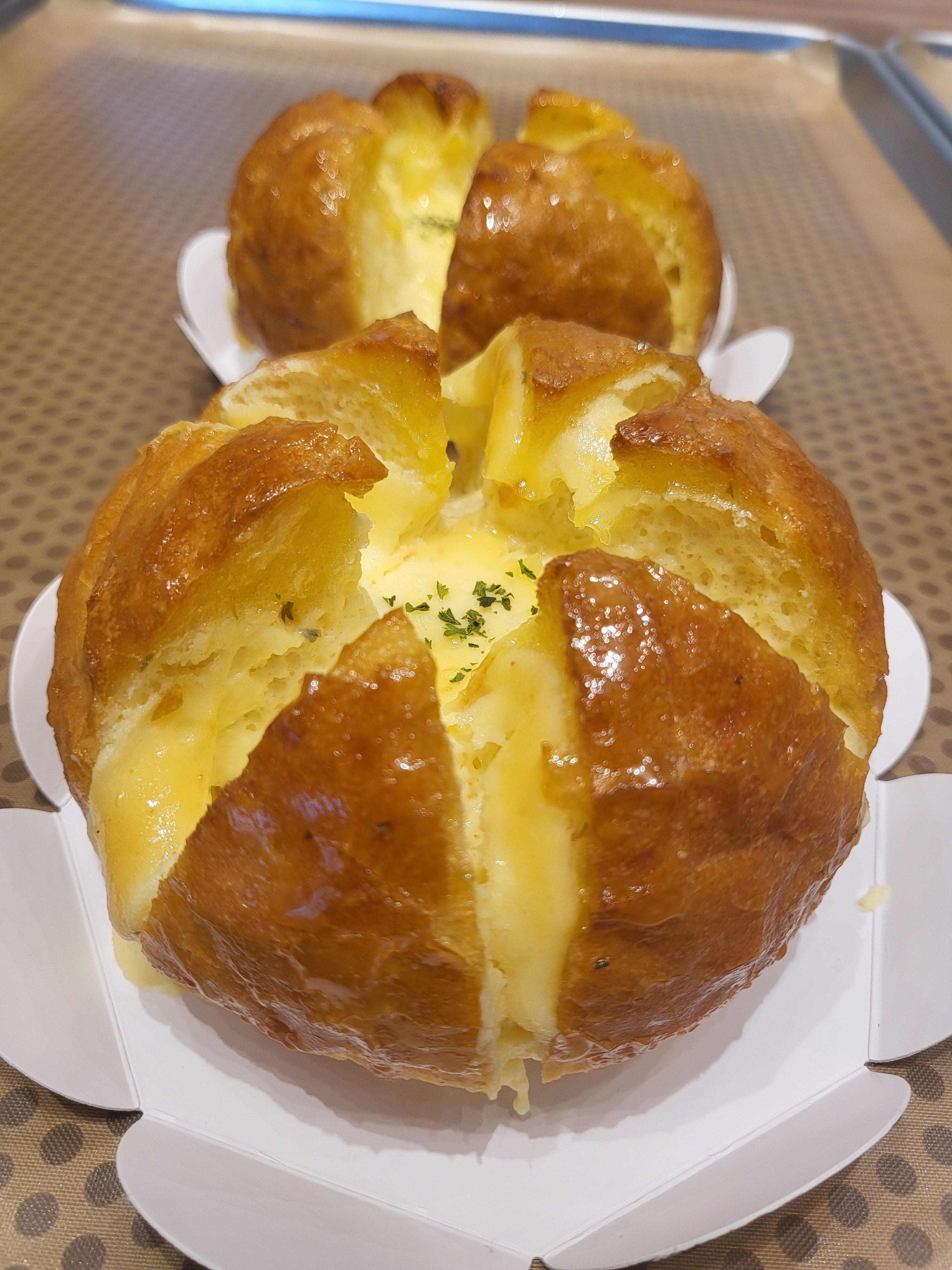 육쪽마늘빵