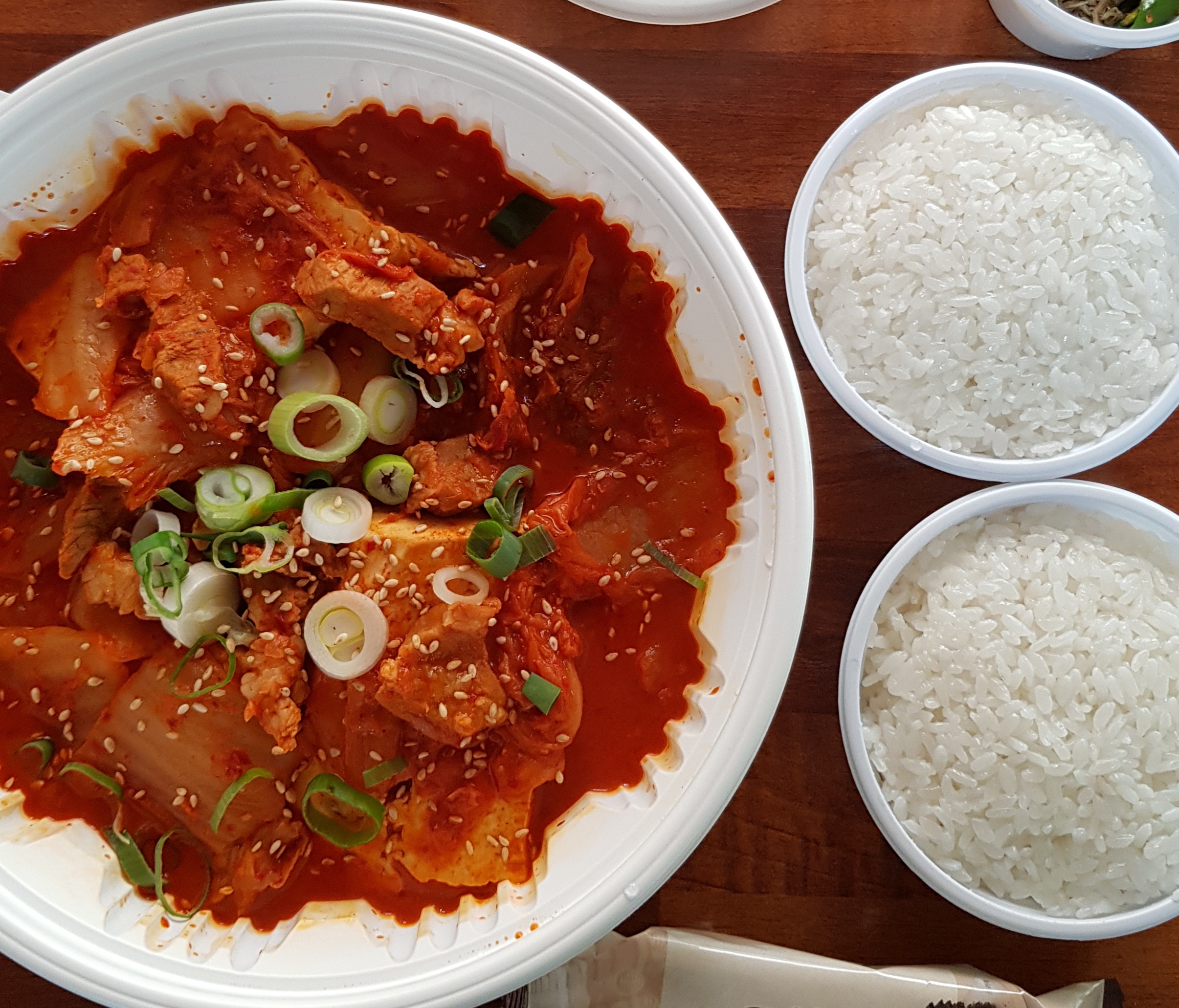 두근돼지김치찜장유점