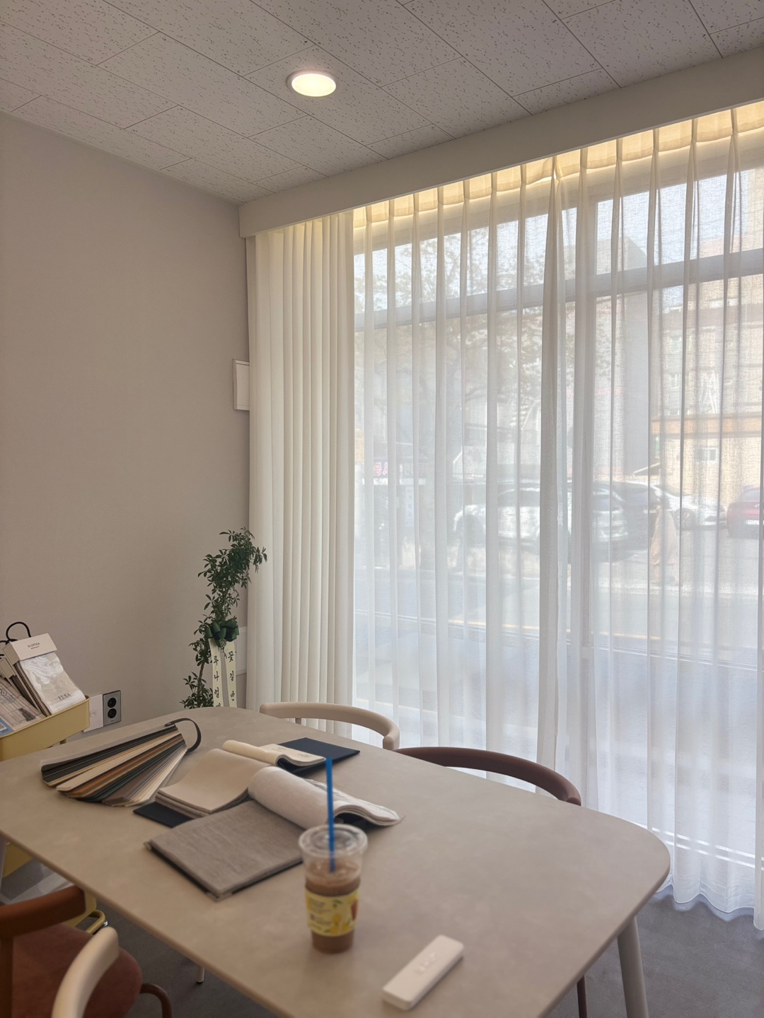 루나컬렉션 커튼 블라인드 부산점