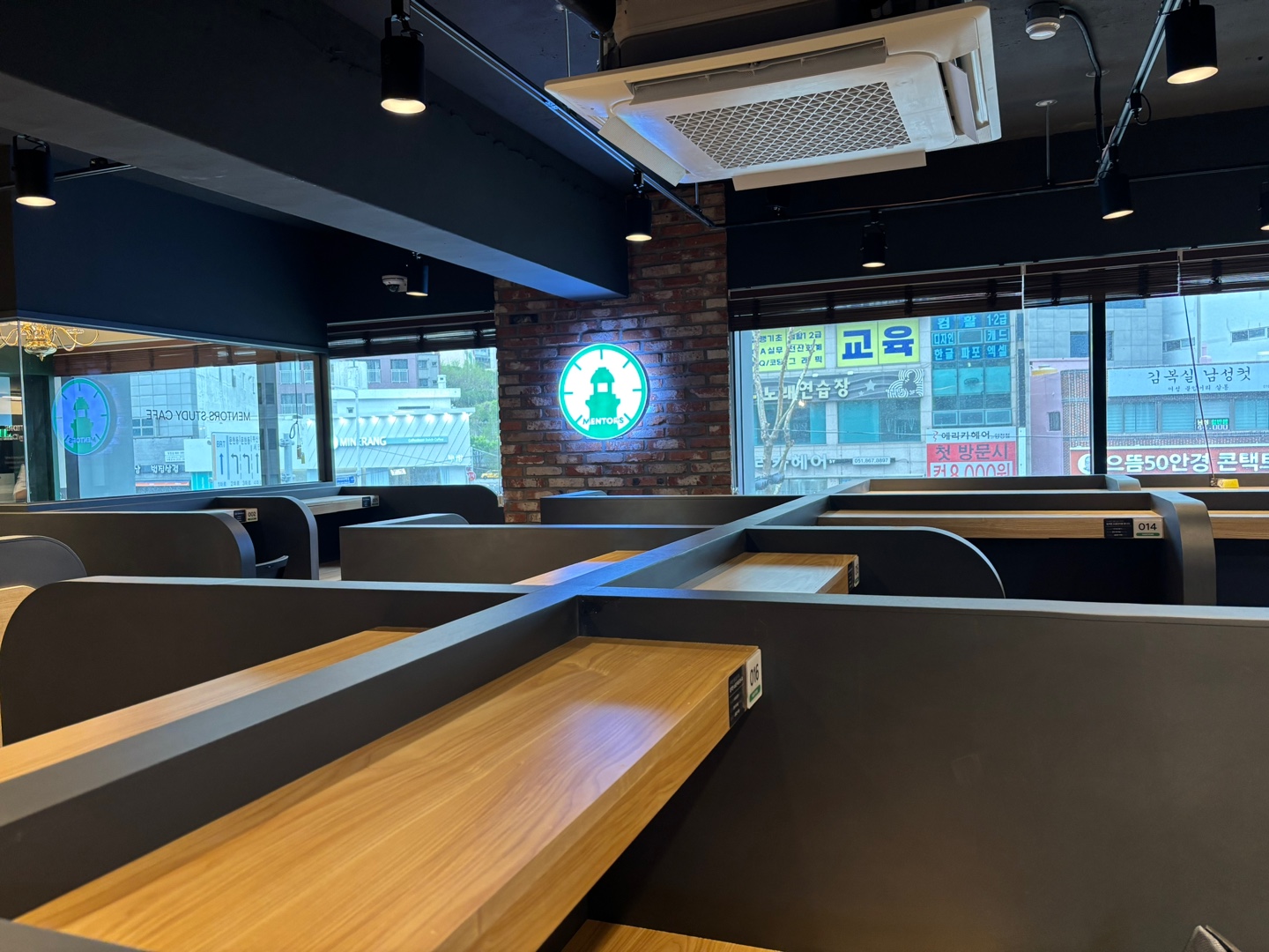 멘토즈스터디카페 부산양정점