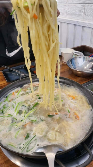 신진성아구찜 성정점 내부 또는 관련 모습
