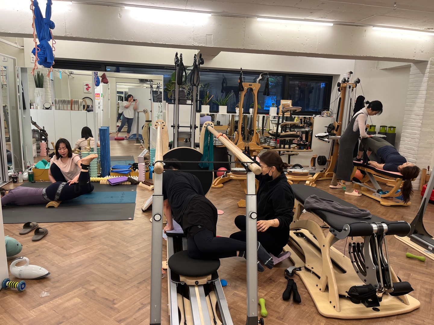 헤나바디스튜디오 내부 또는 관련 모습