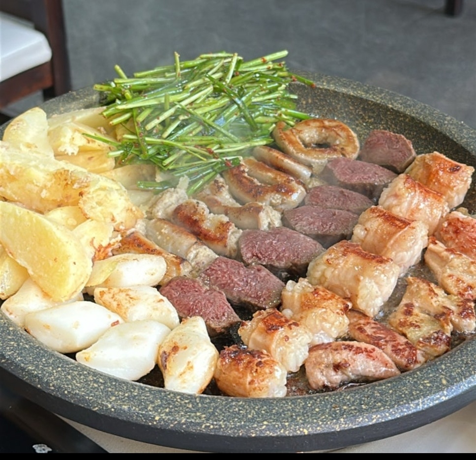 우뚝소곱창 장안동본점